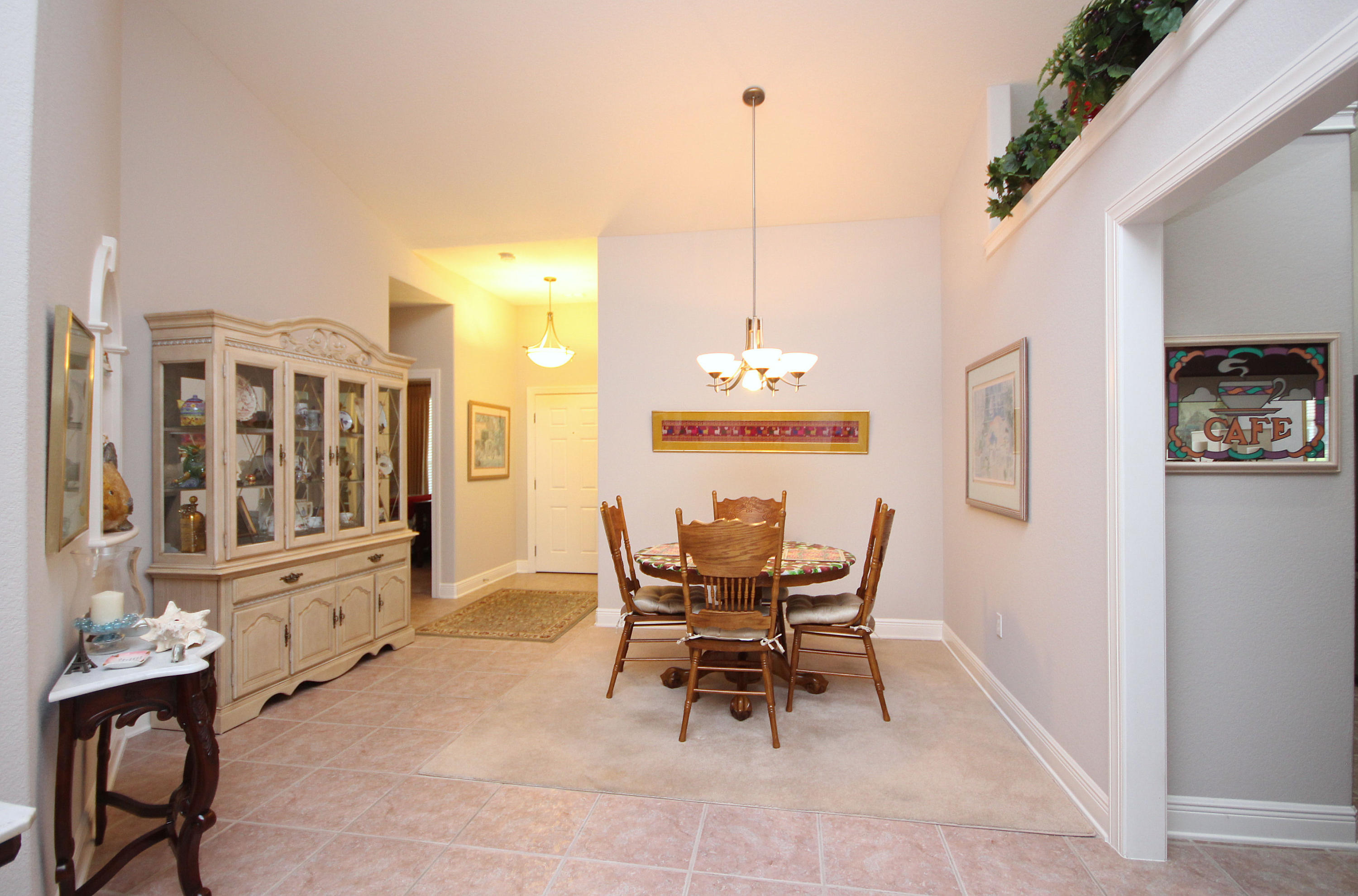 DIAMOND LAKES - Residential