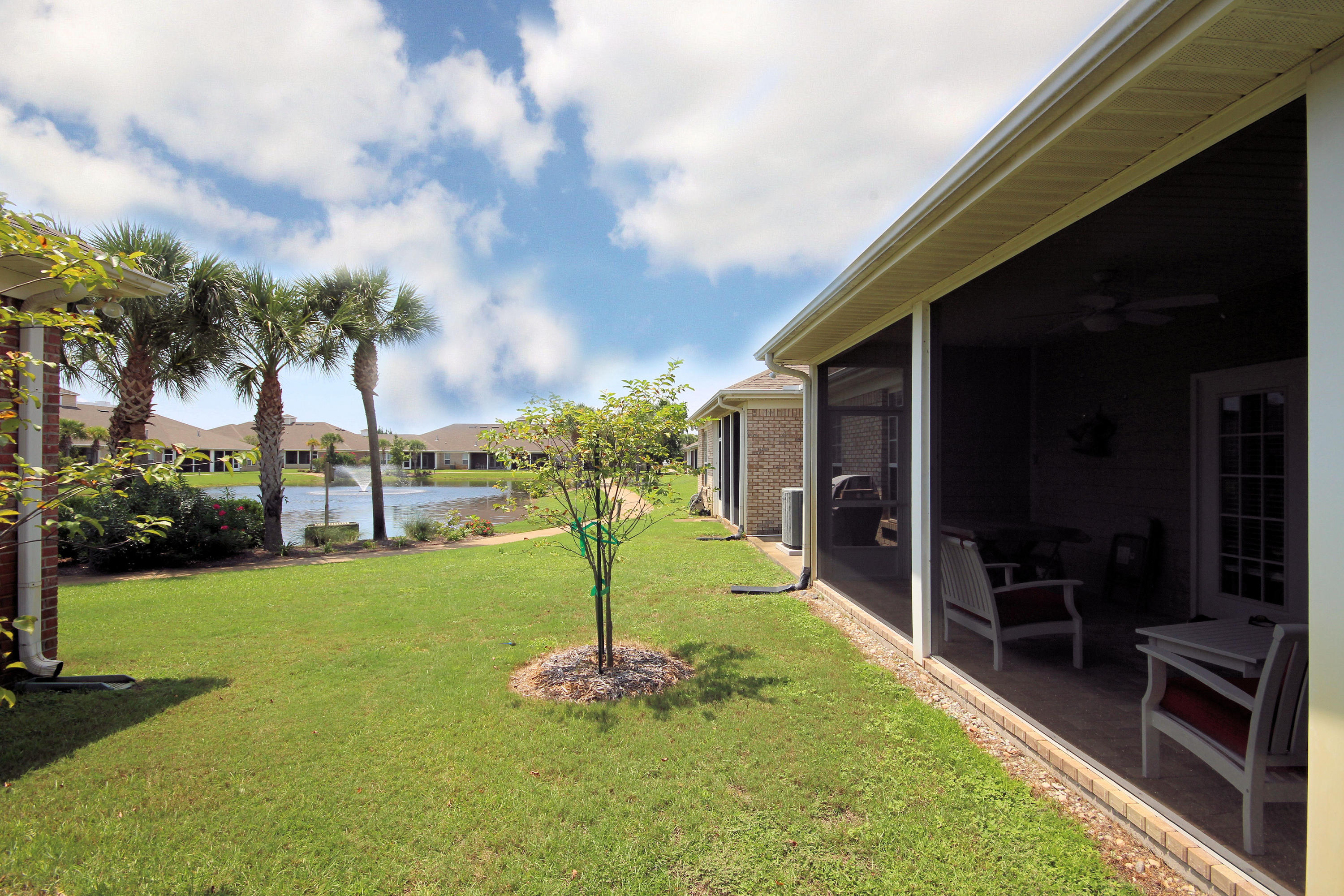 DIAMOND LAKES - Residential