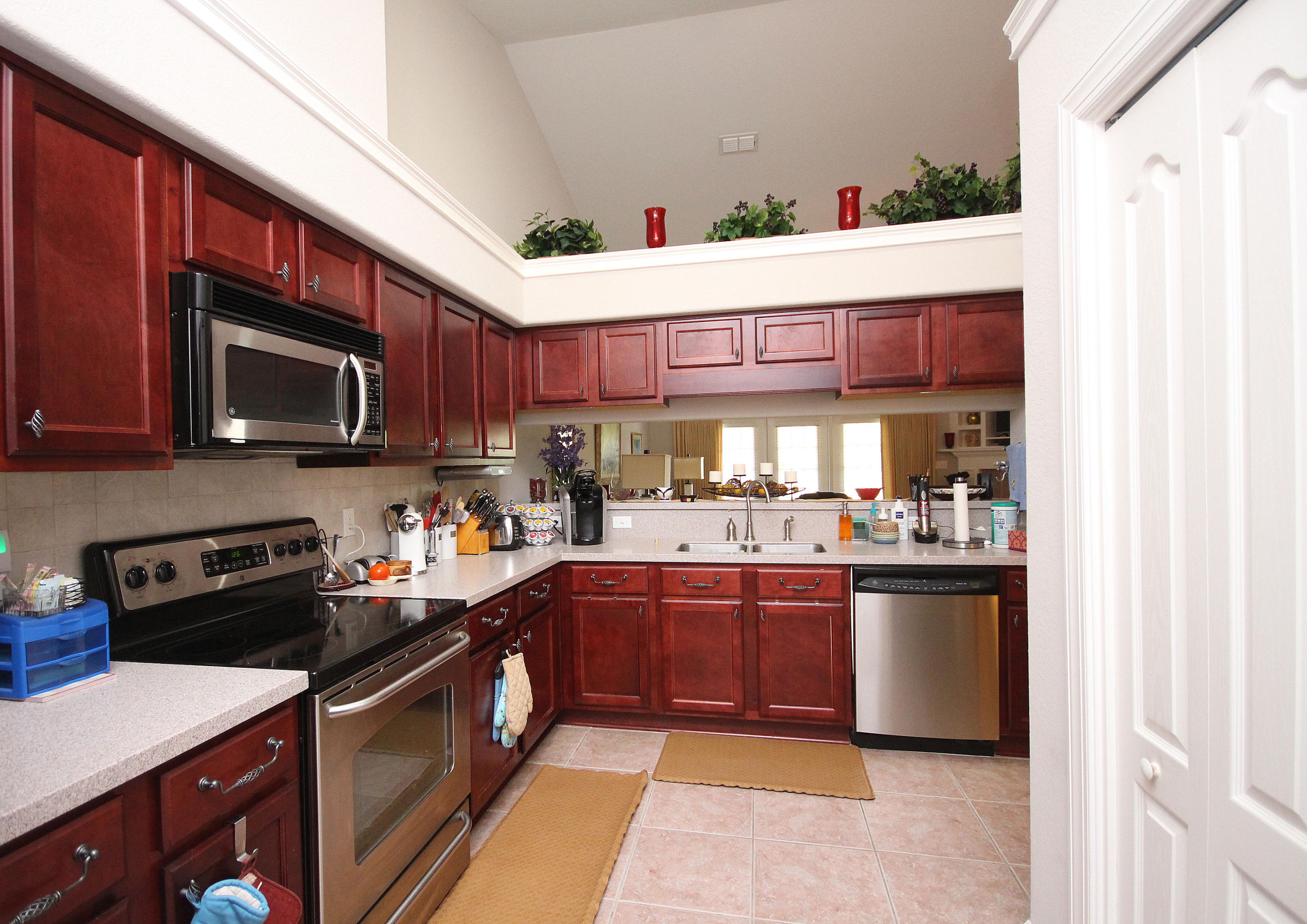 DIAMOND LAKES - Residential