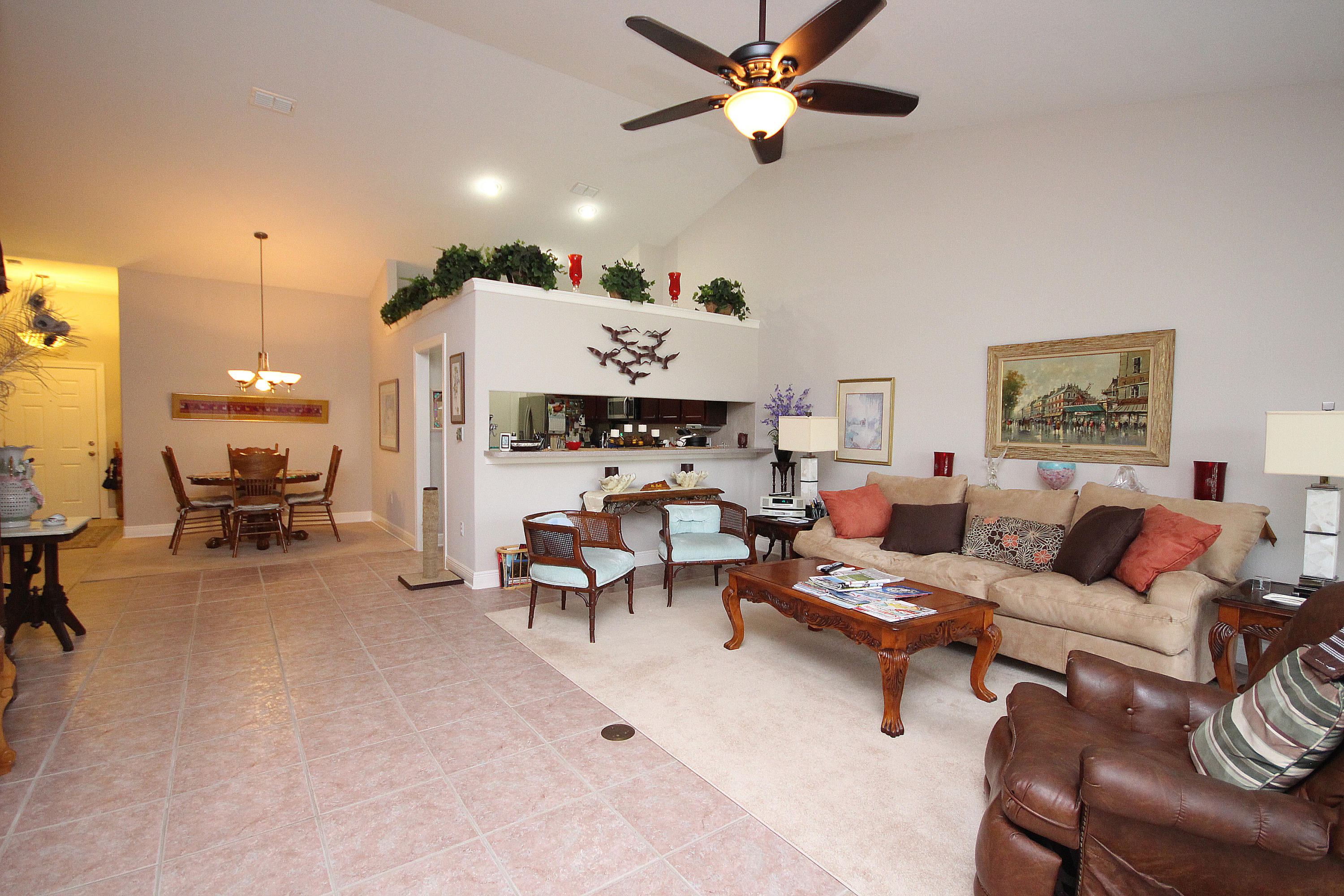 DIAMOND LAKES - Residential