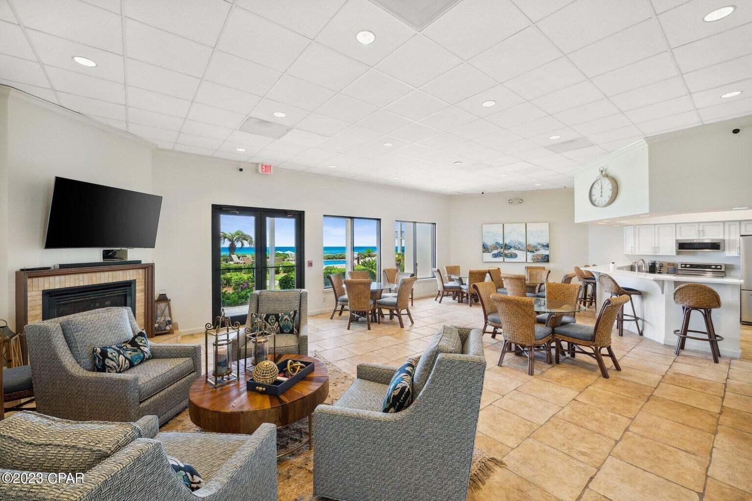 SUMMERWINDS - Residential