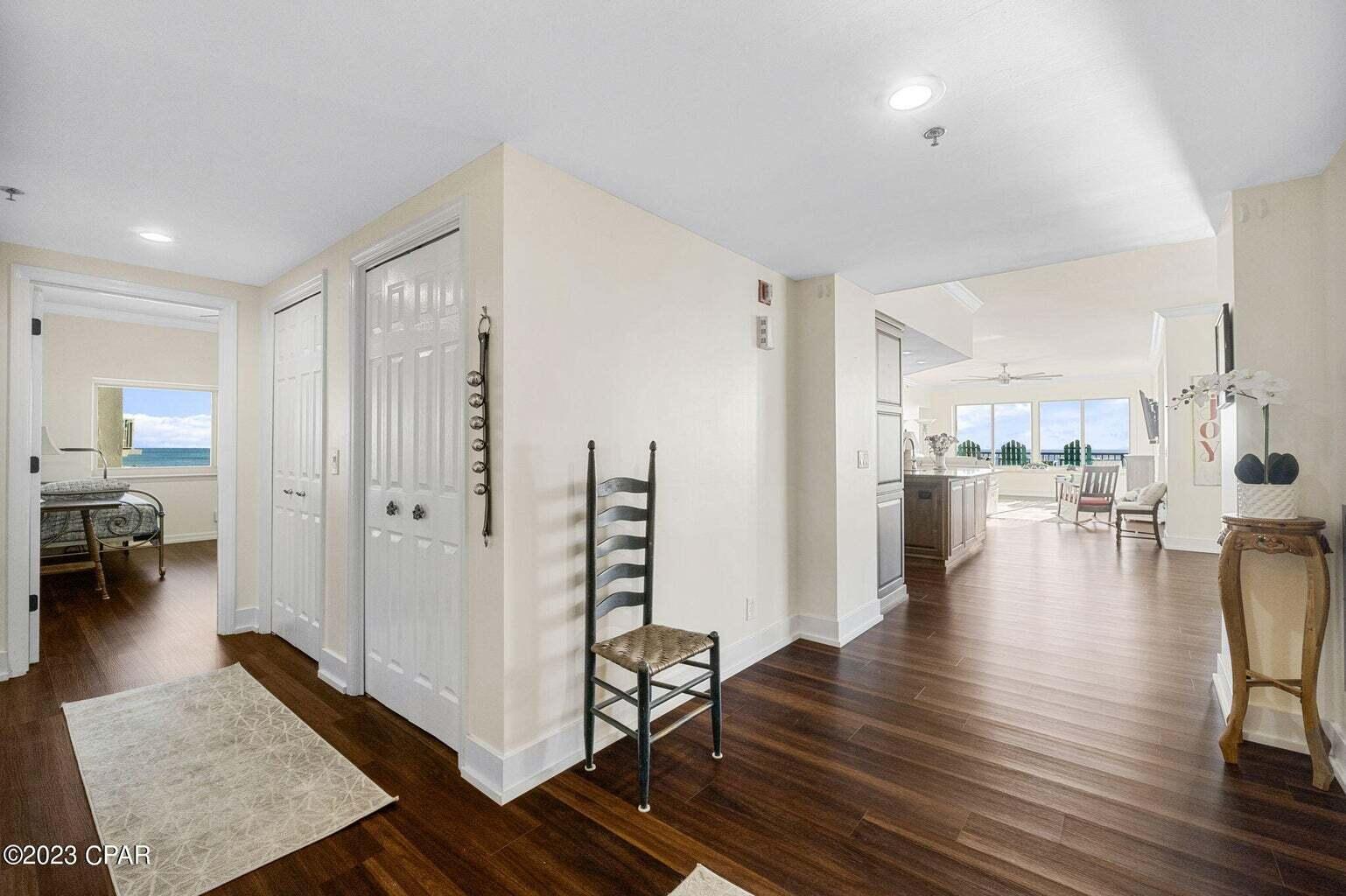SUMMERWINDS - Residential