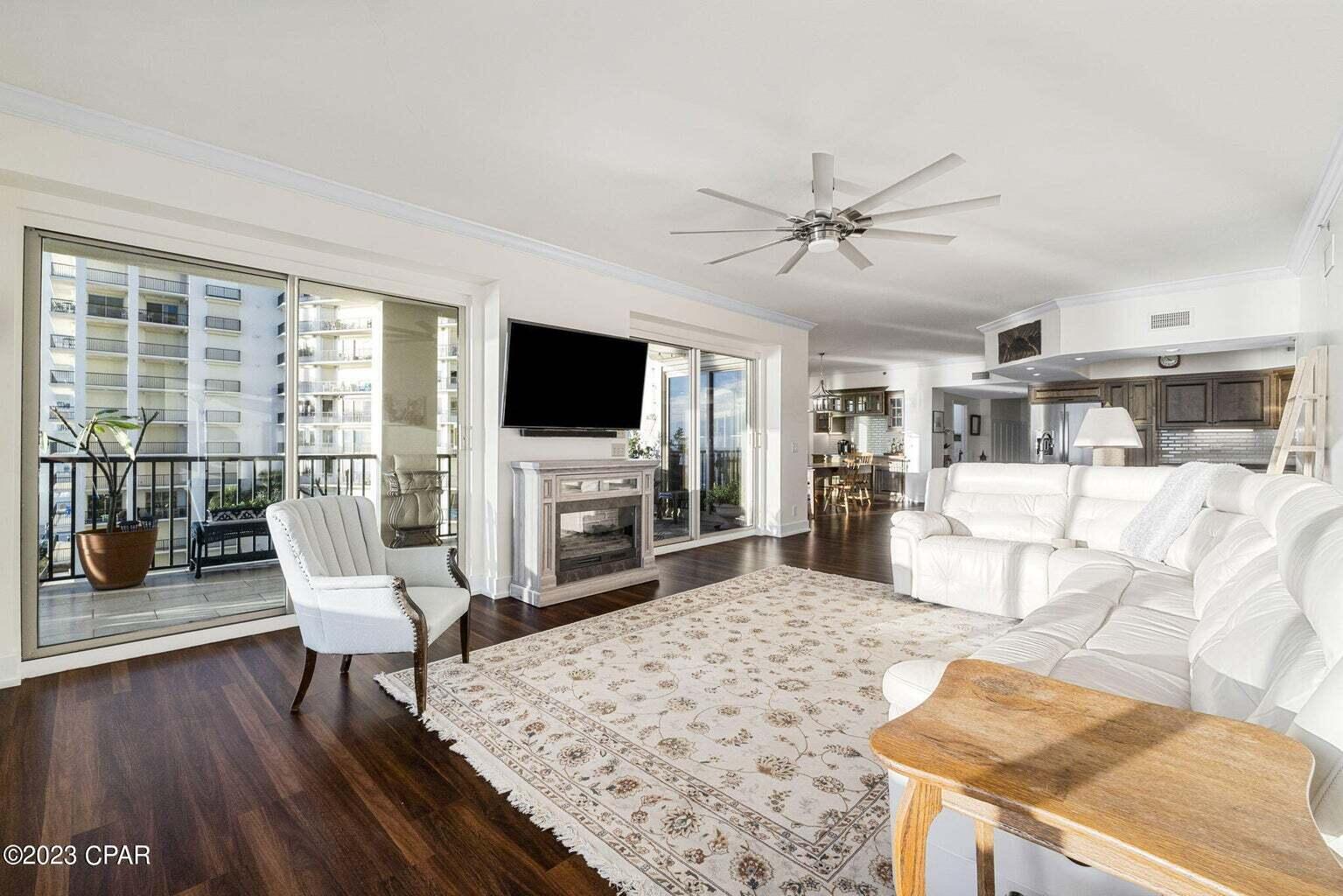 SUMMERWINDS - Residential