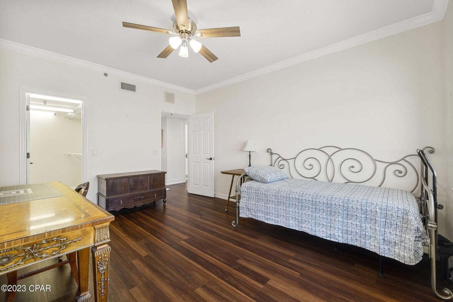 SUMMERWINDS - Residential