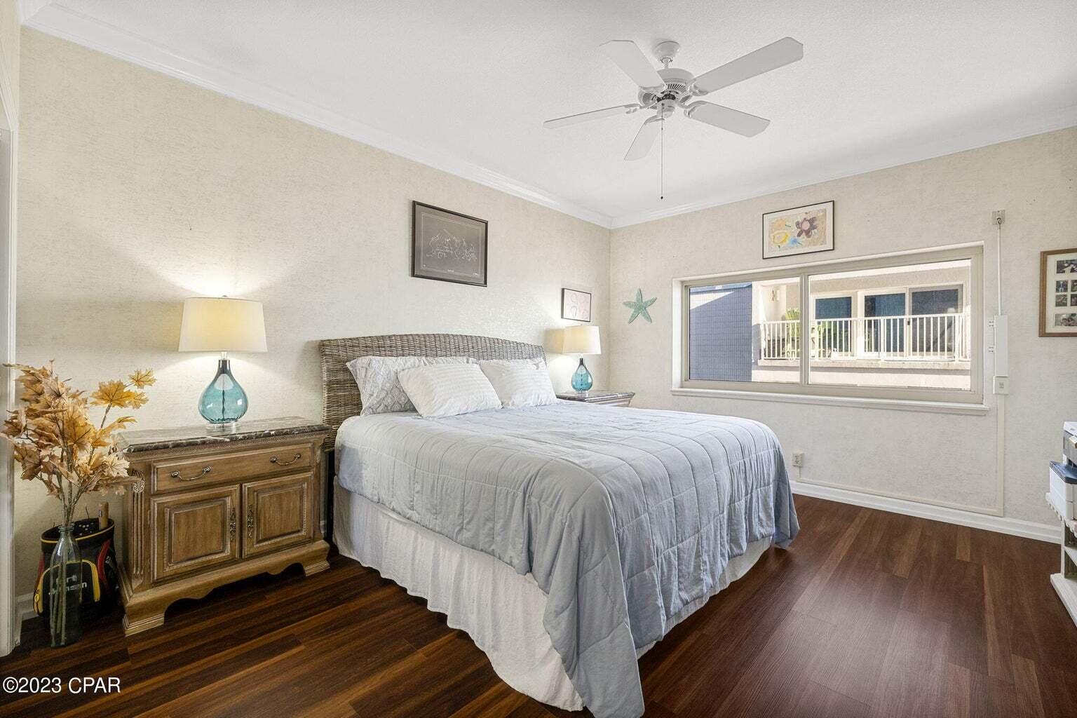 SUMMERWINDS - Residential