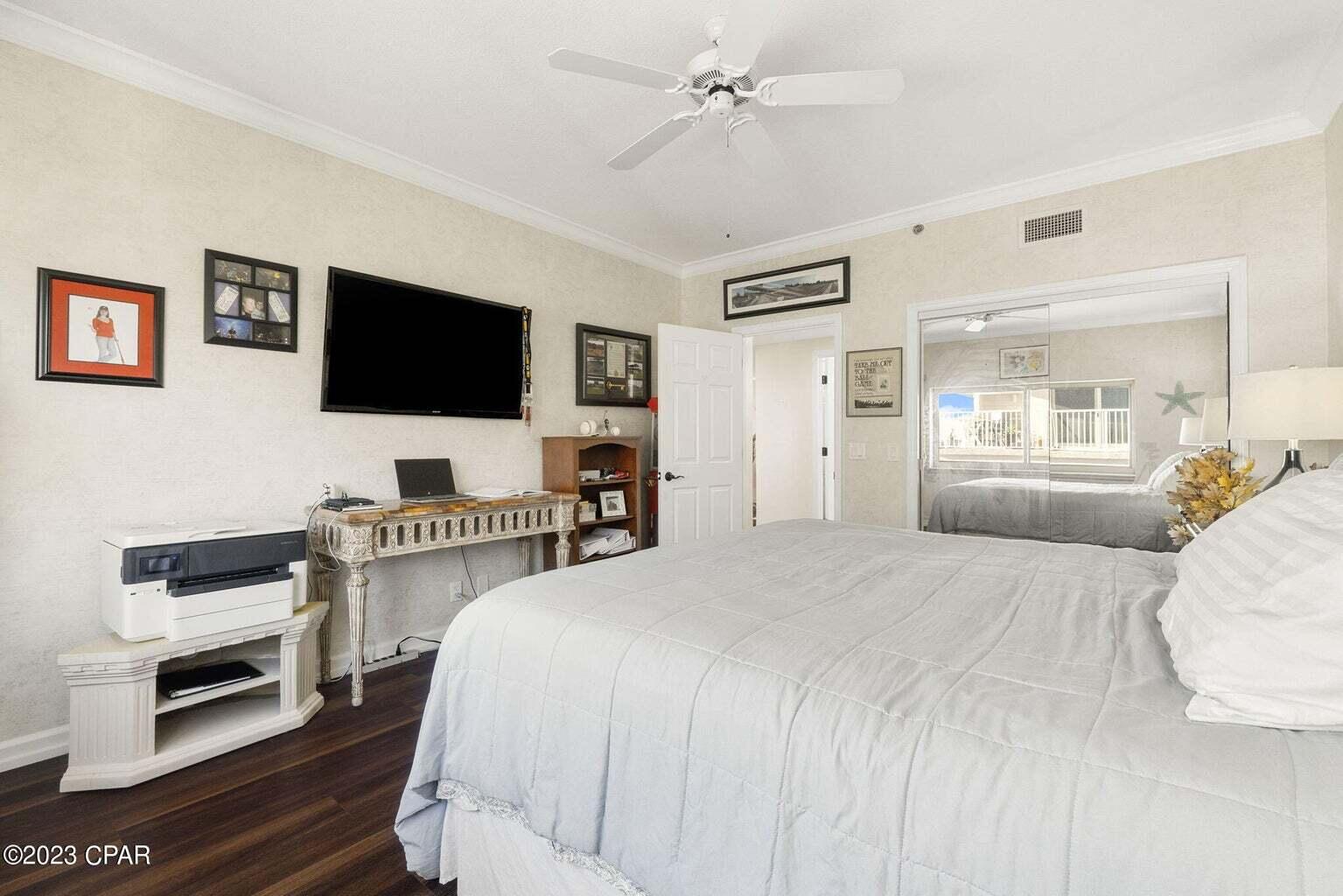 SUMMERWINDS - Residential