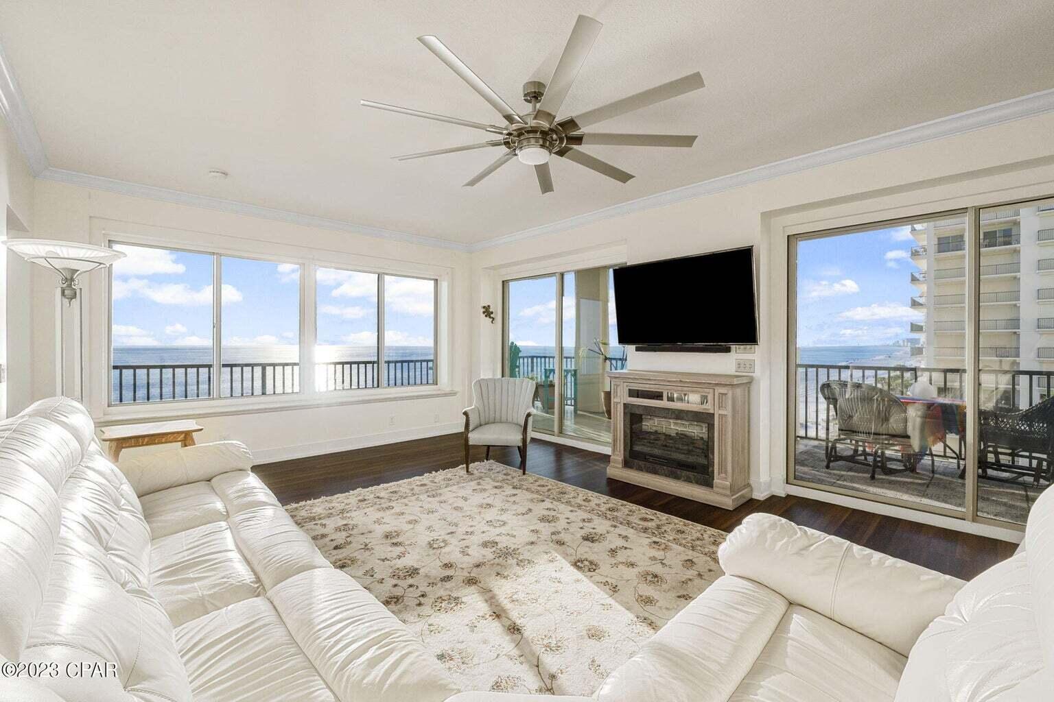 SUMMERWINDS - Residential