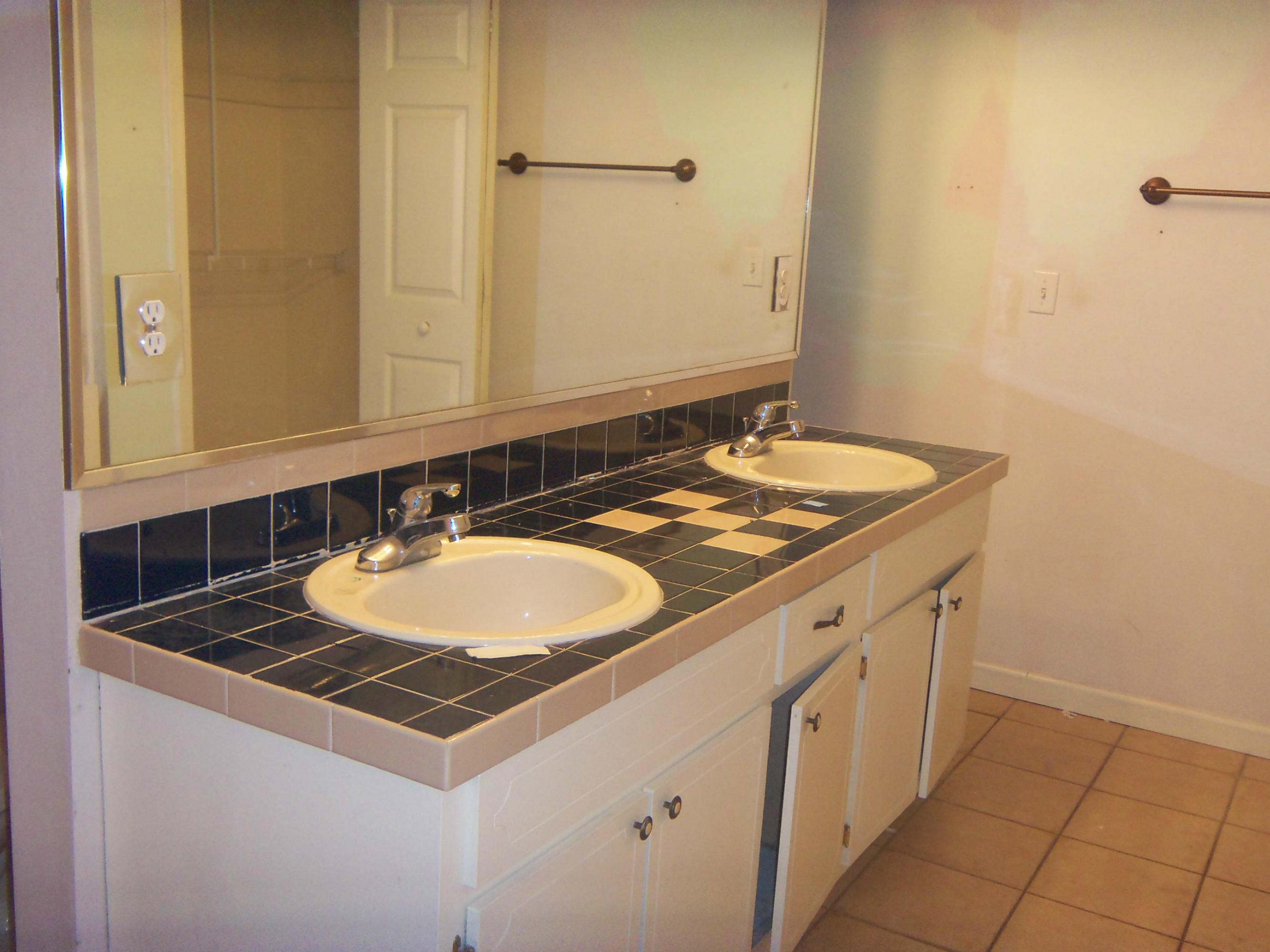 FOREST MANOR 1ST ADDN - Residential