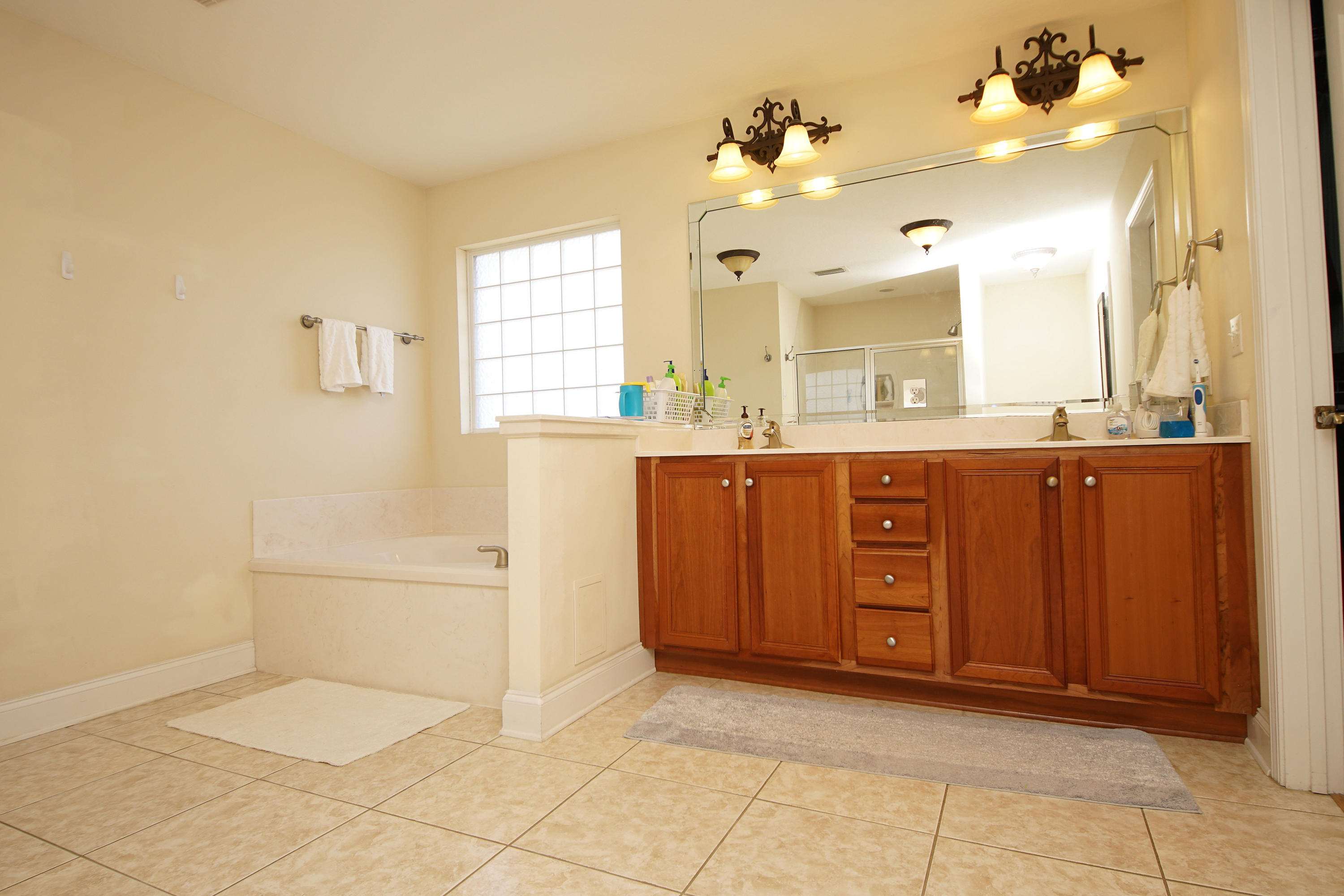 TRAILWOOD ESTATES - Residential