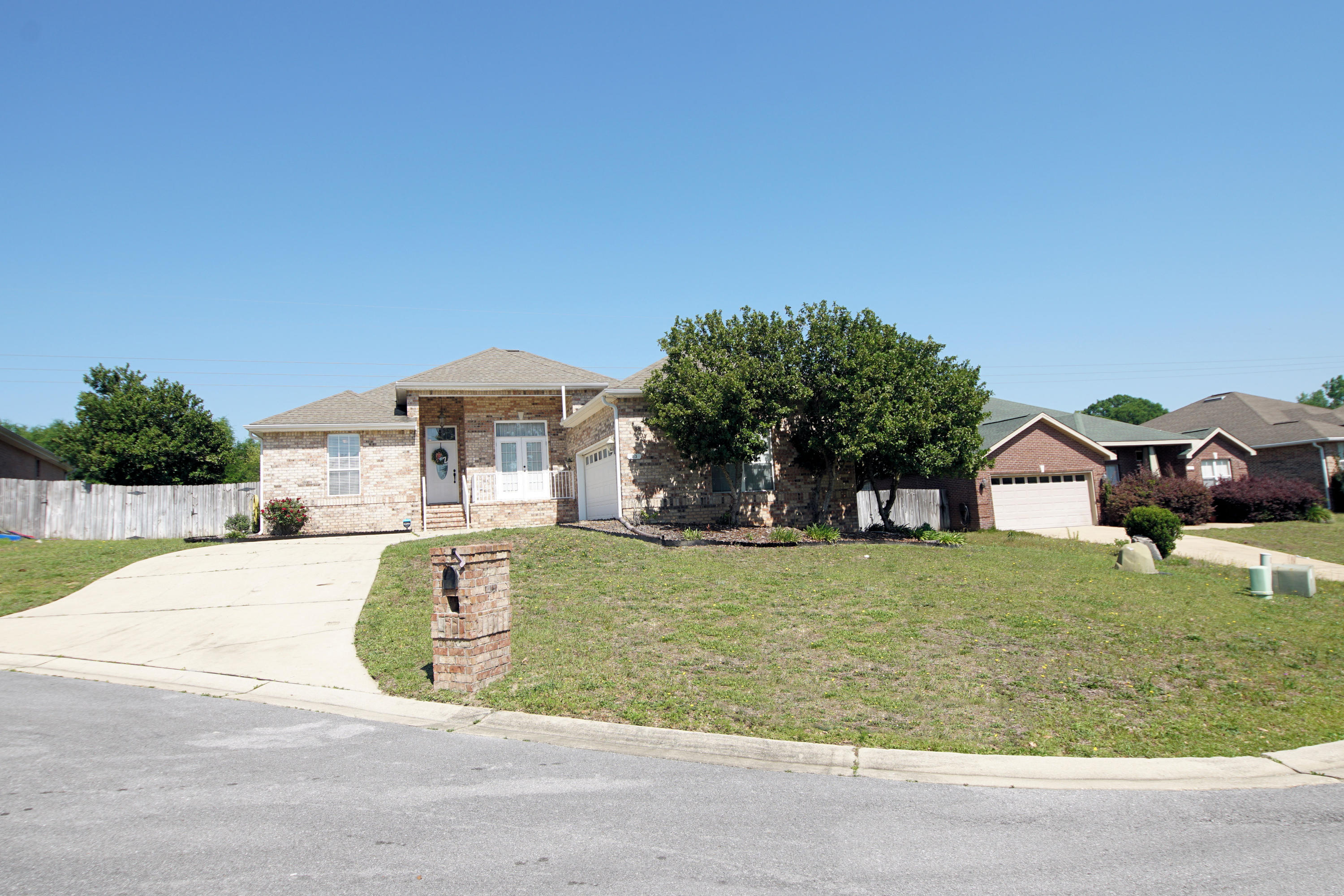 TRAILWOOD ESTATES - Residential