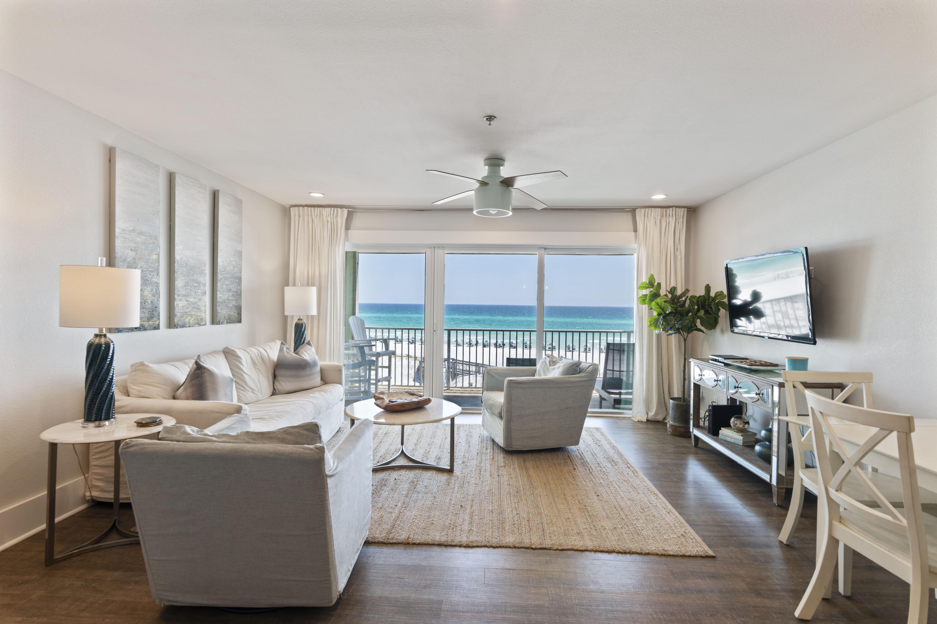 COMMODORE'S RETREAT LIMITED CONDO - Residential