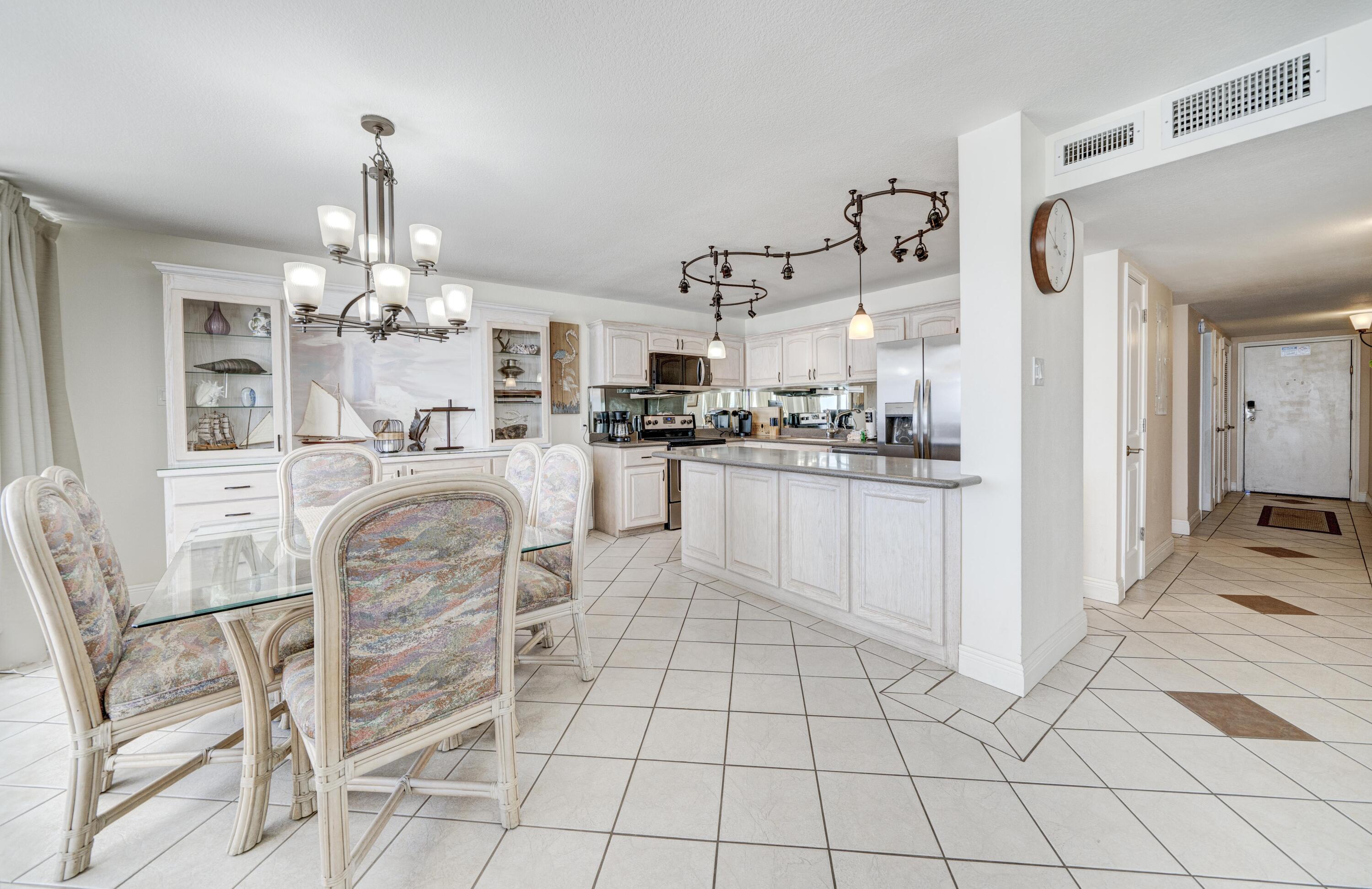 LEEWARD/WINDWARD CONDO - Residential