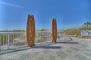 LEEWARD/WINDWARD CONDO - Residential