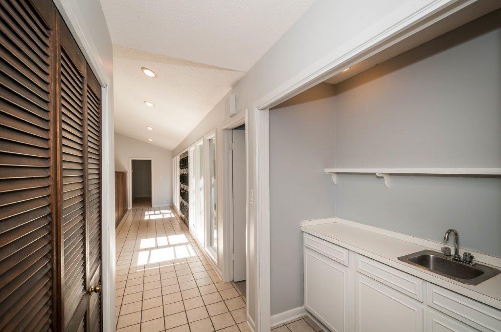 TURQUOISE BEACH - Residential