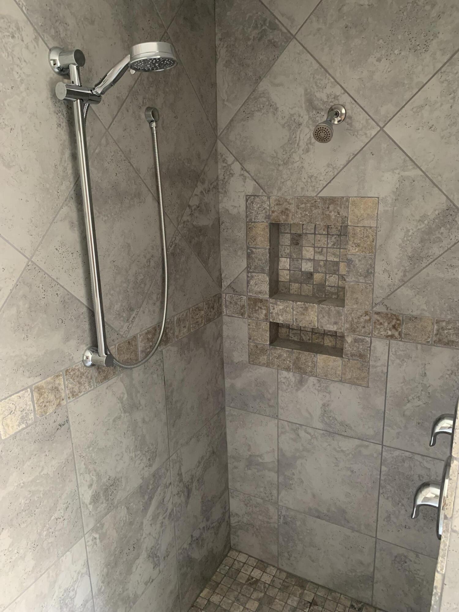 CREETS LANDING - Residential