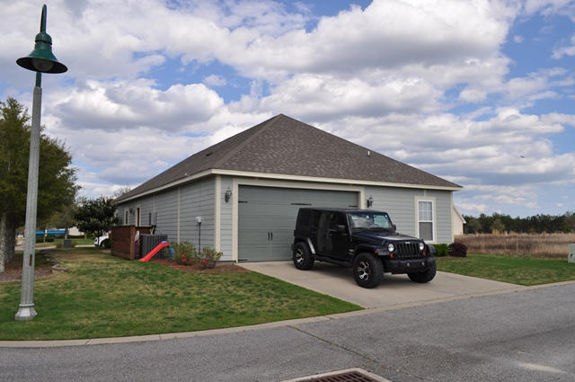 HAMMOCK BAY - Residential Lease