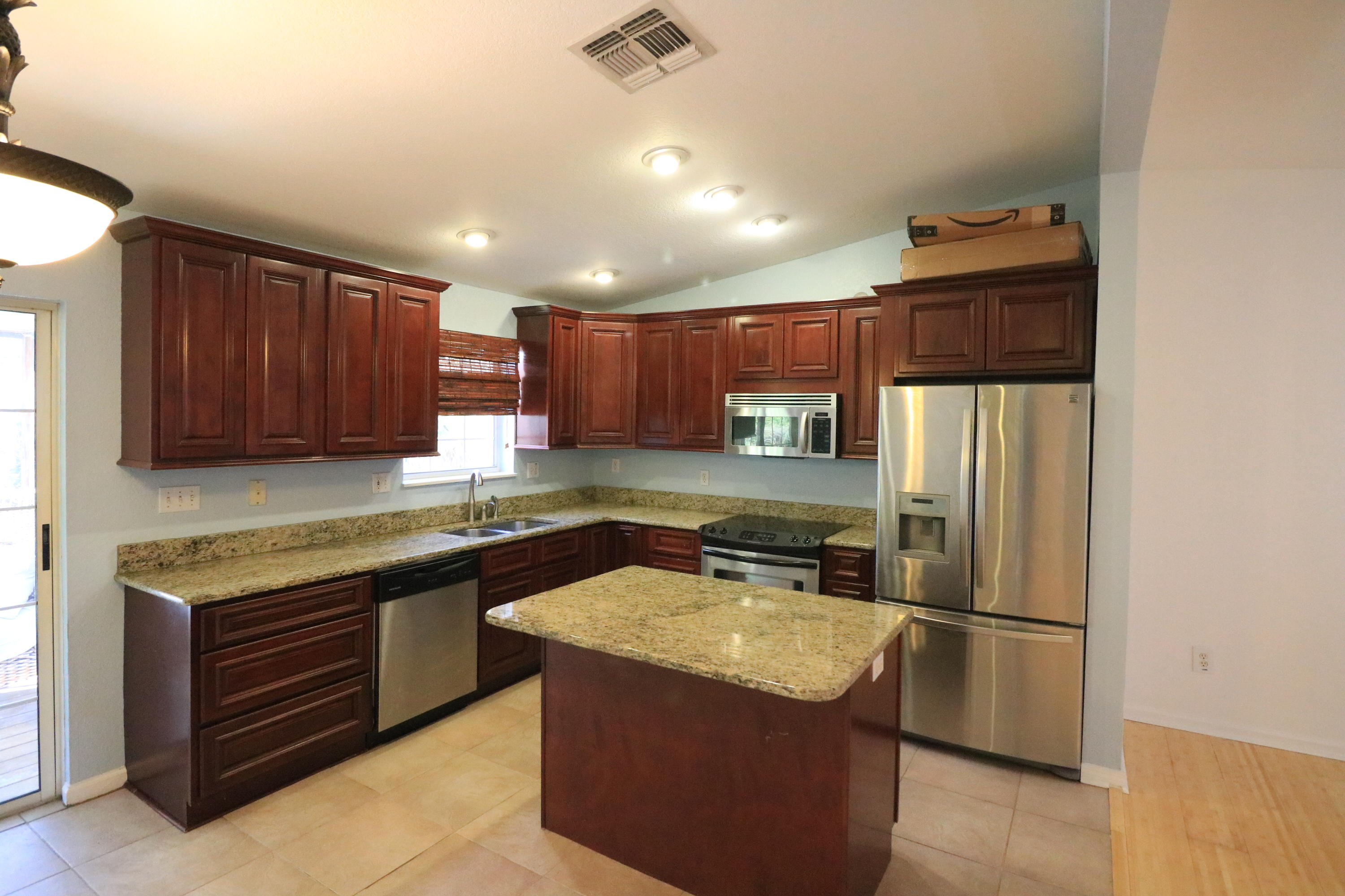 PALMETTO PLANTATION - Residential