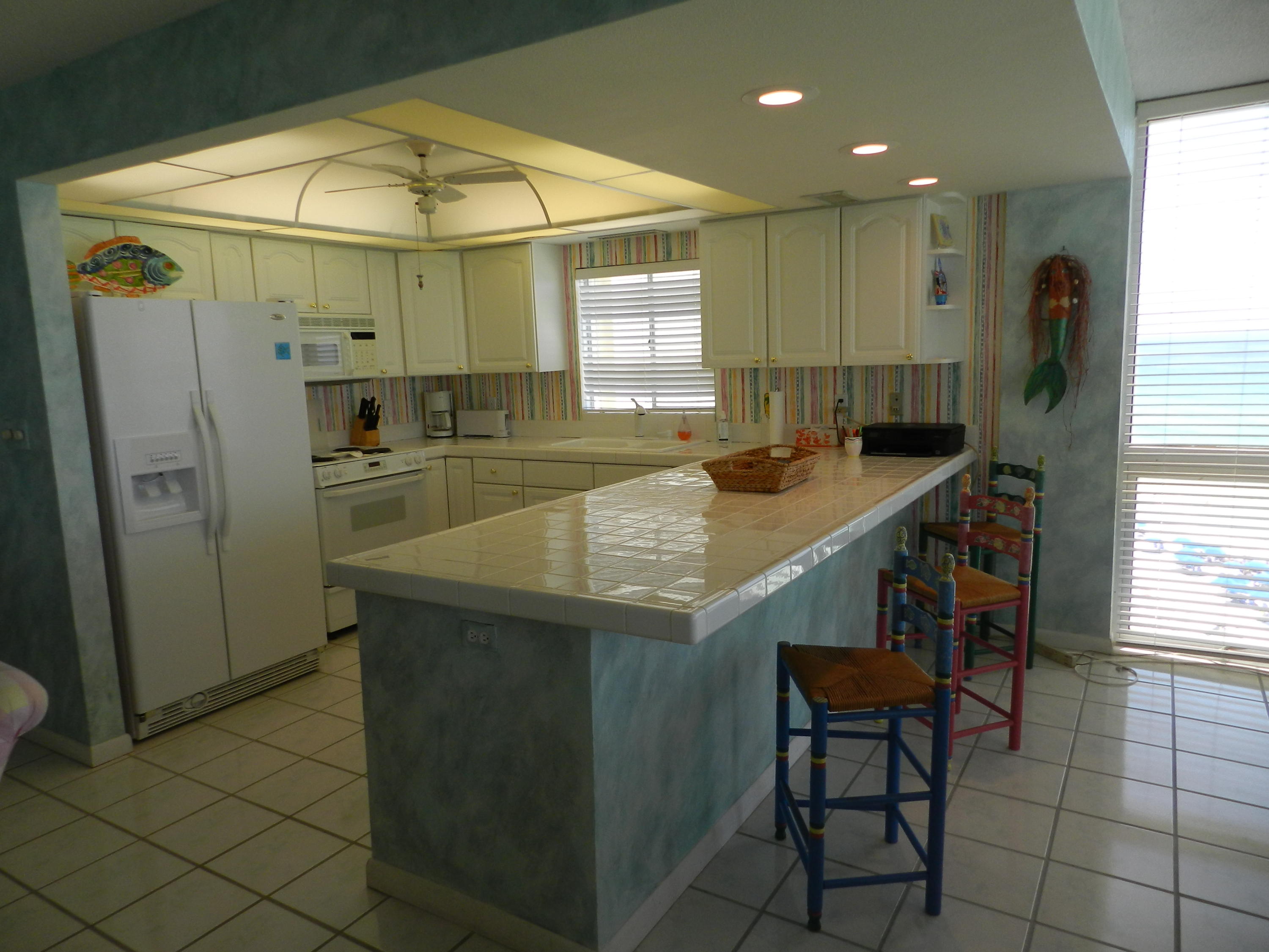 SHORELINE TOWERS 2 - Residential