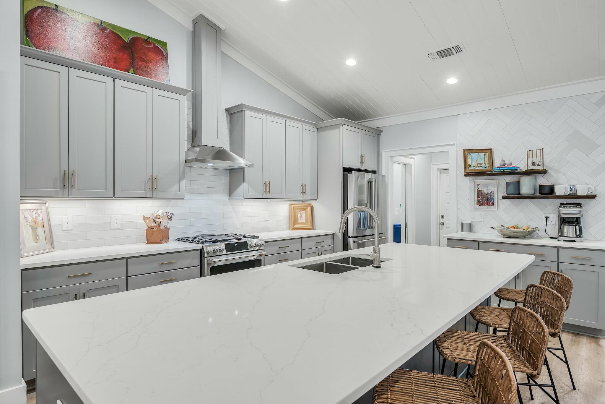 INDIAN TRAIL ESTATES - Residential
