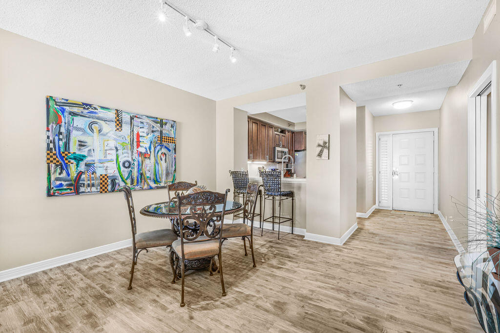 BEACH COLONY RESORT - Residential