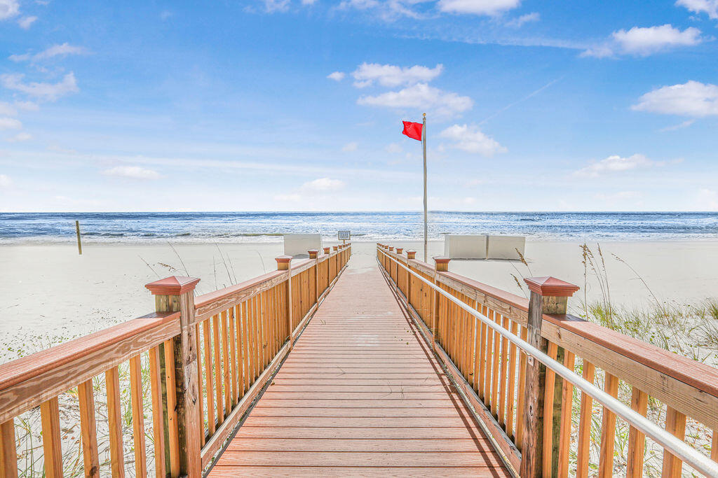 BEACH COLONY RESORT - Residential