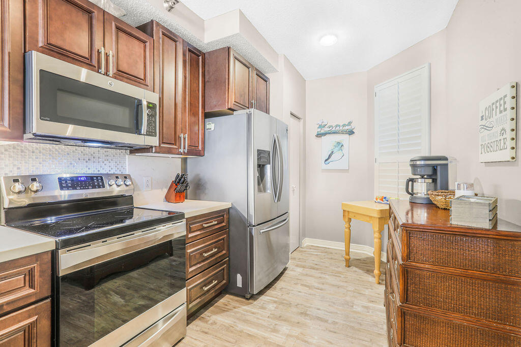 BEACH COLONY RESORT - Residential