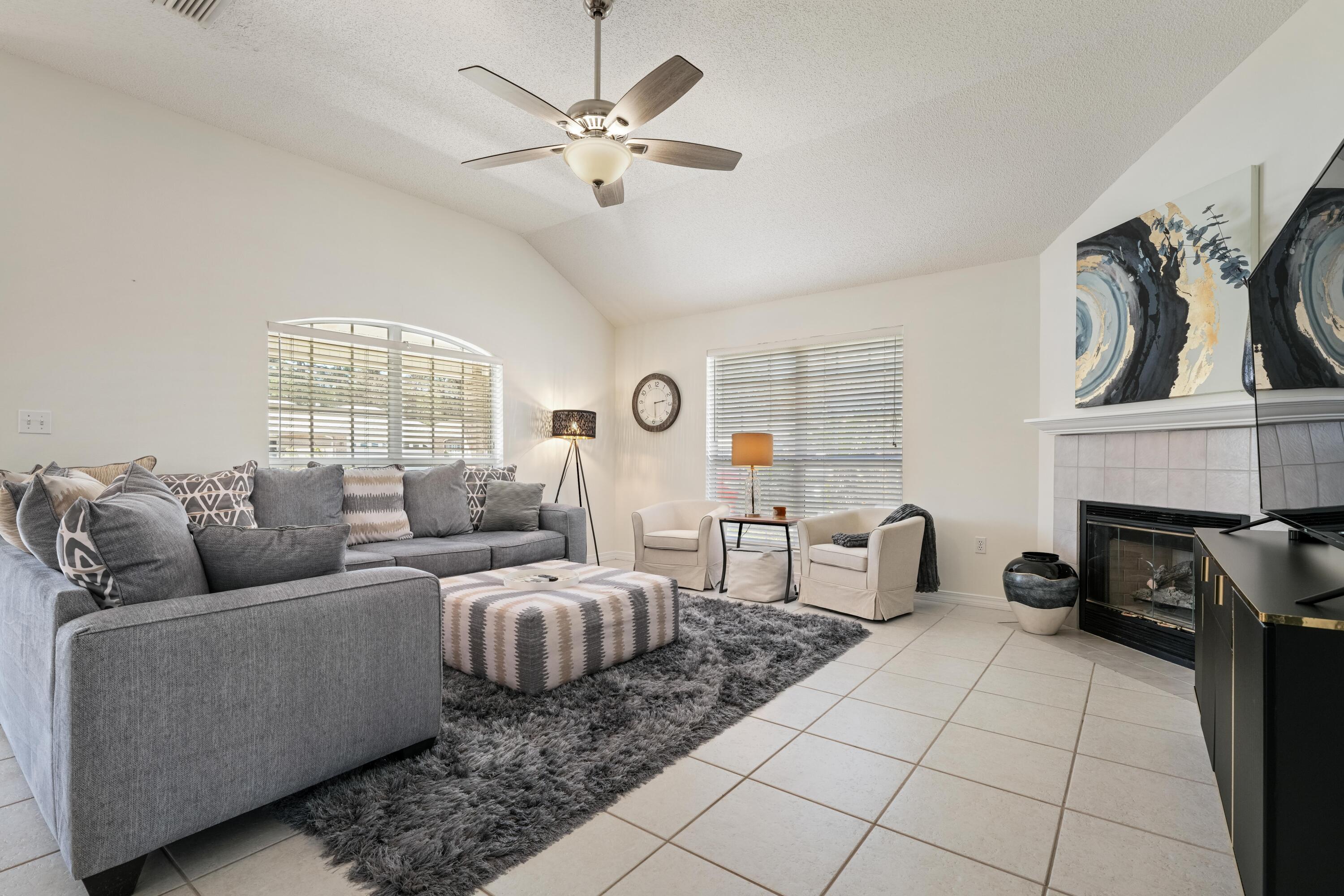 BAYSIDE - Residential