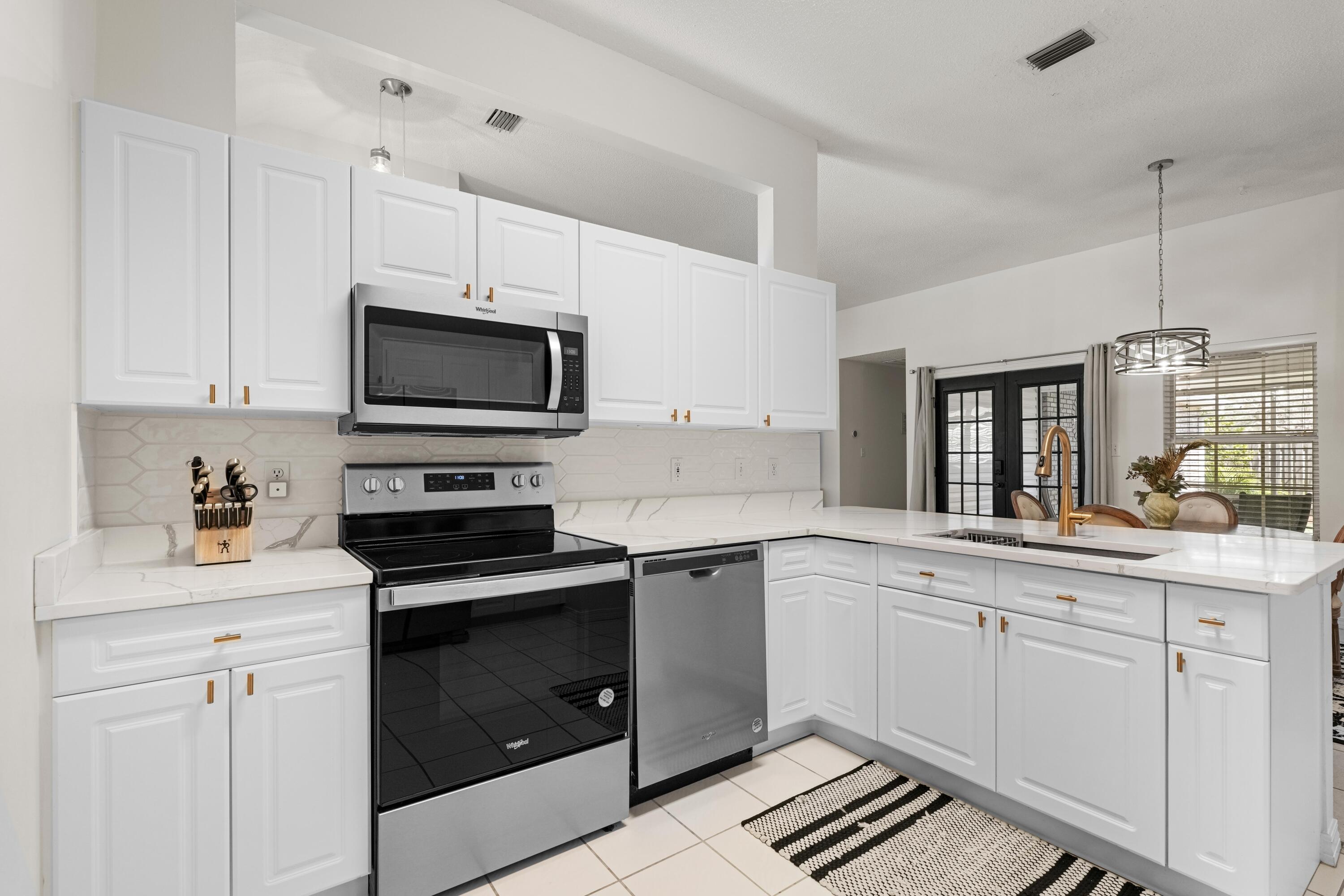 BAYSIDE - Residential