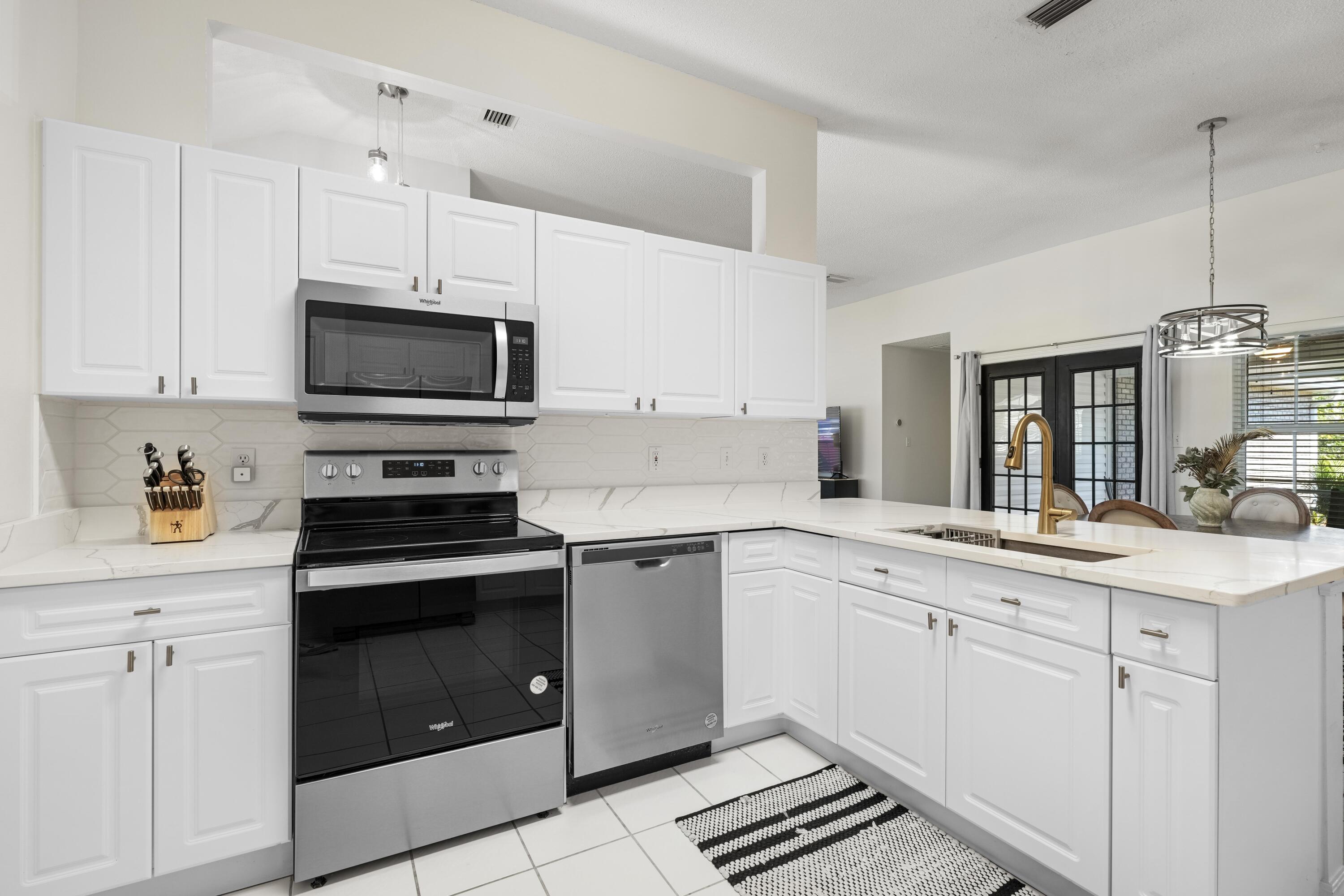 BAYSIDE - Residential