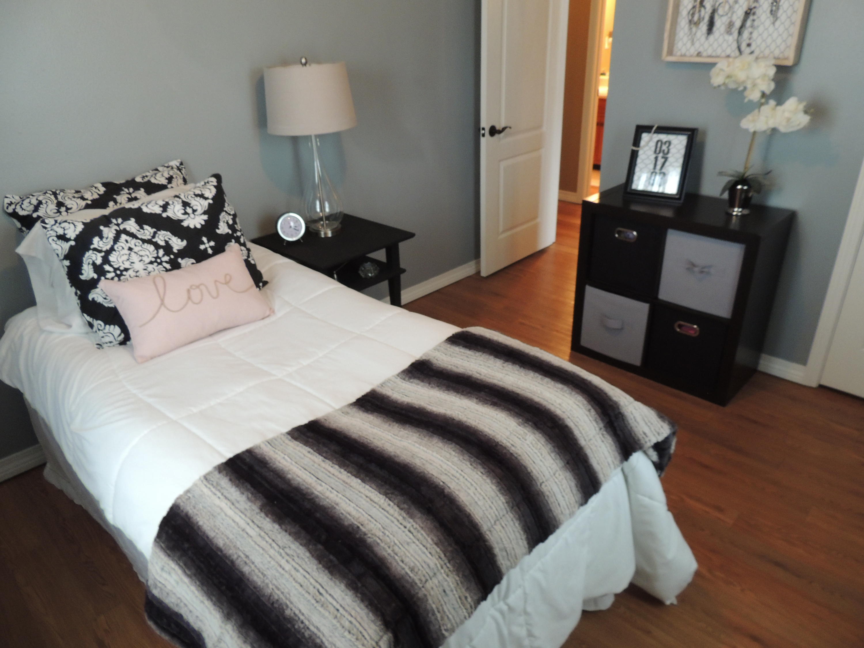 COUNTRYVIEW ESTATES 4TH ADDN - Residential