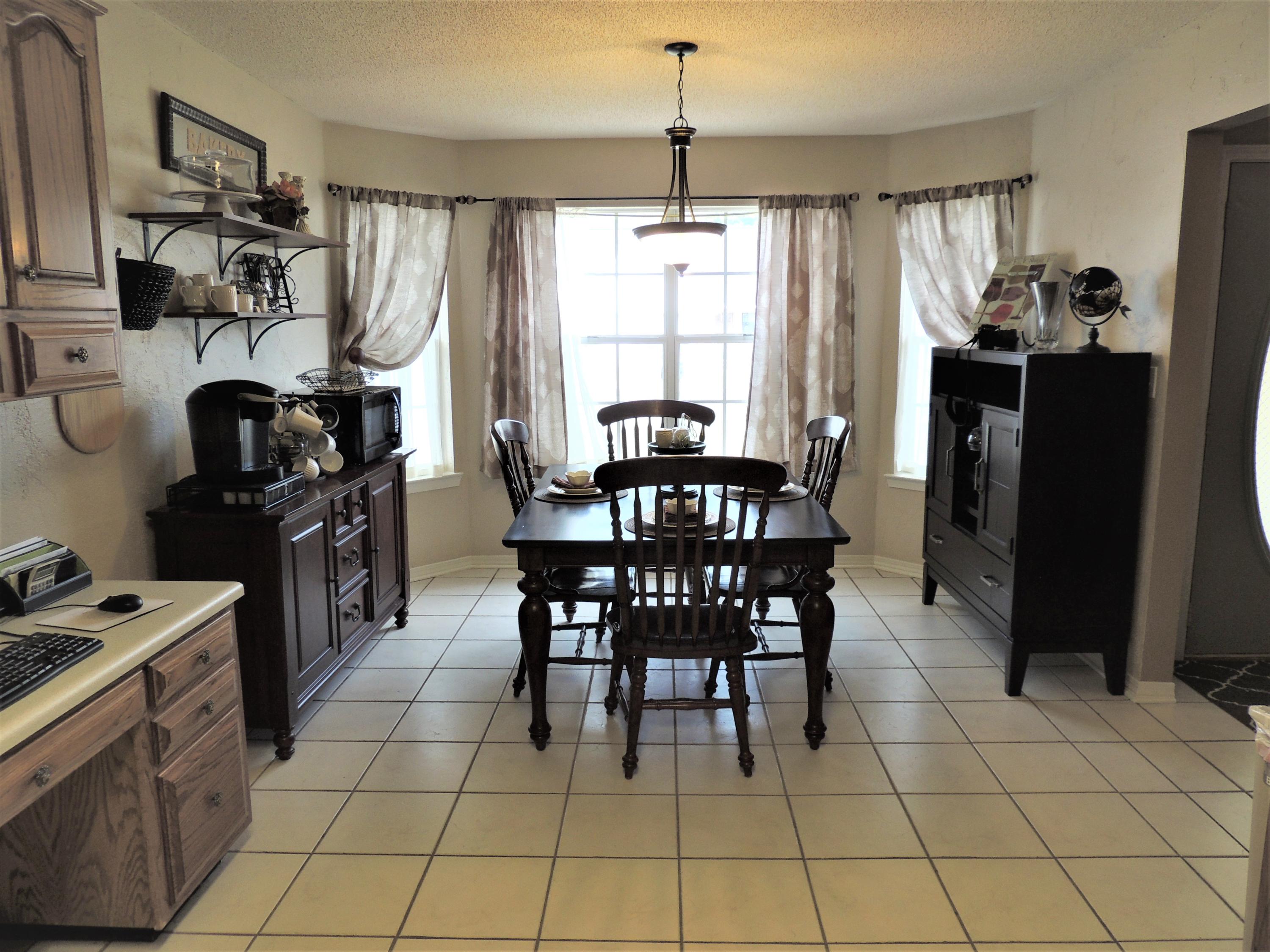 COUNTRYVIEW ESTATES 4TH ADDN - Residential