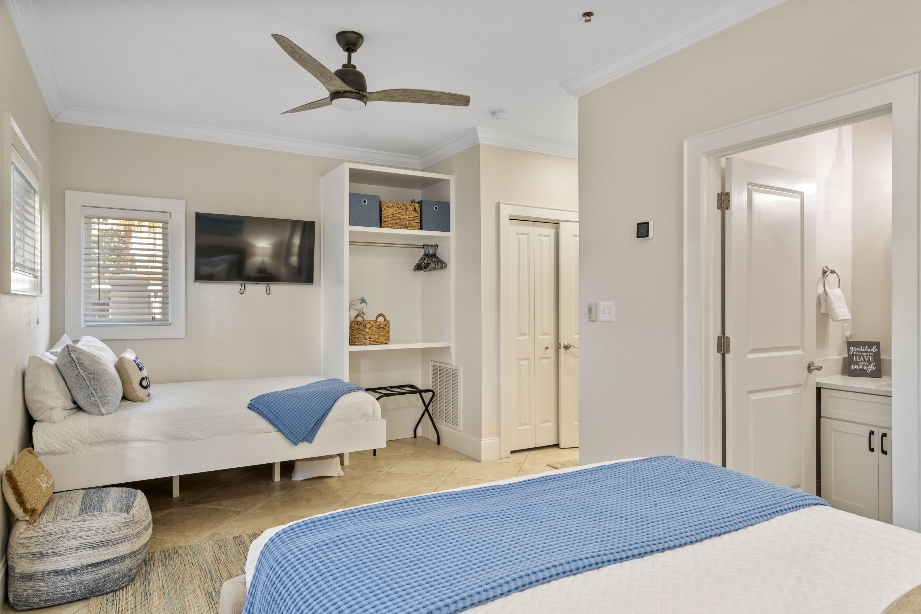 SUMMER PLACE - Residential