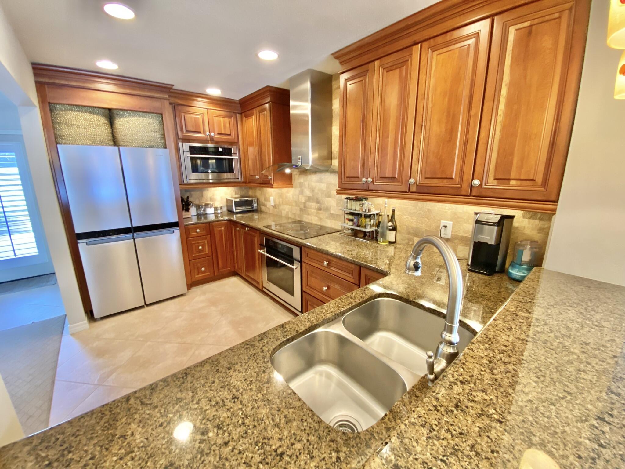 BEACHWALK VILLAS PH 01 - Residential