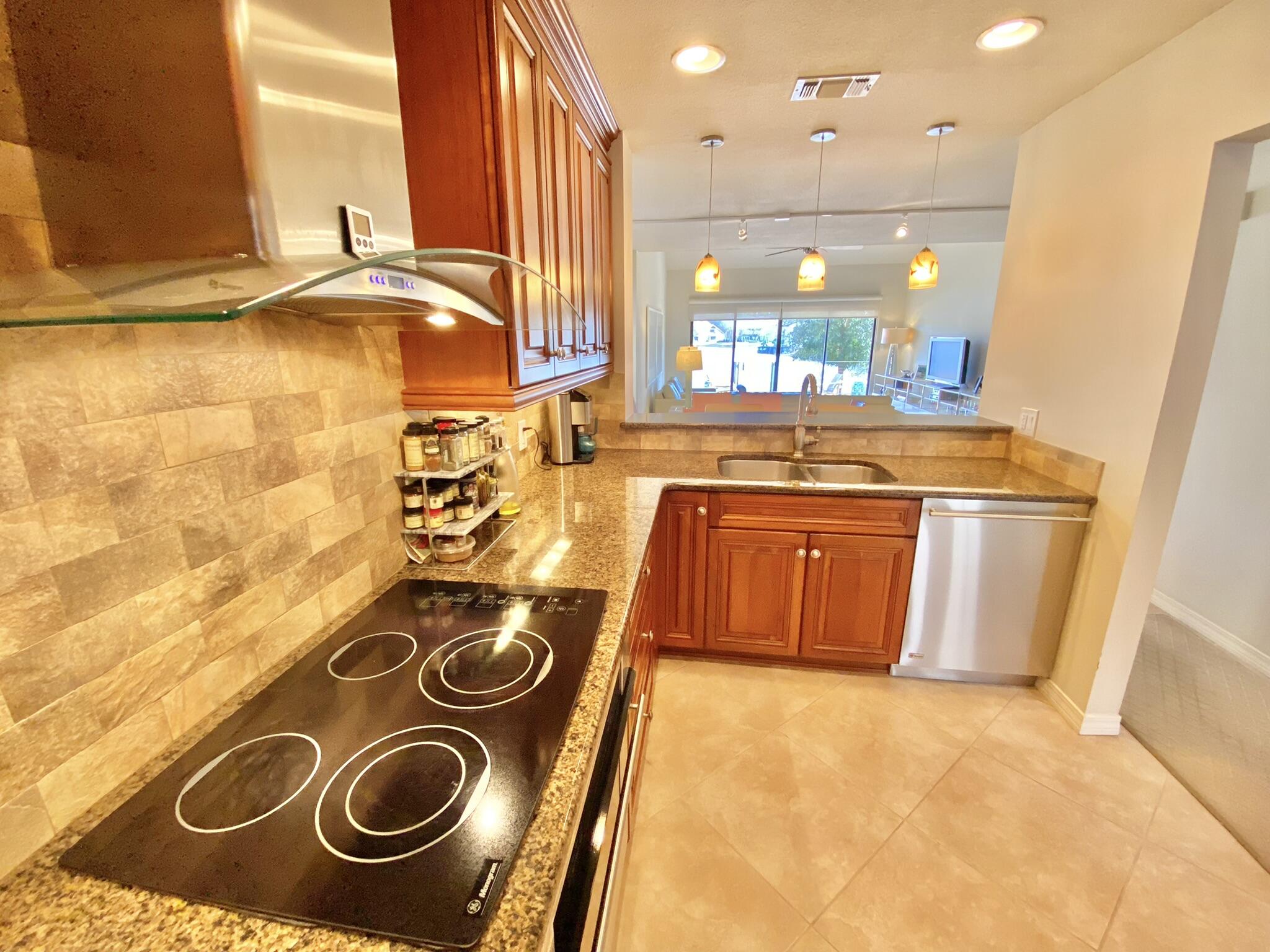 BEACHWALK VILLAS PH 01 - Residential