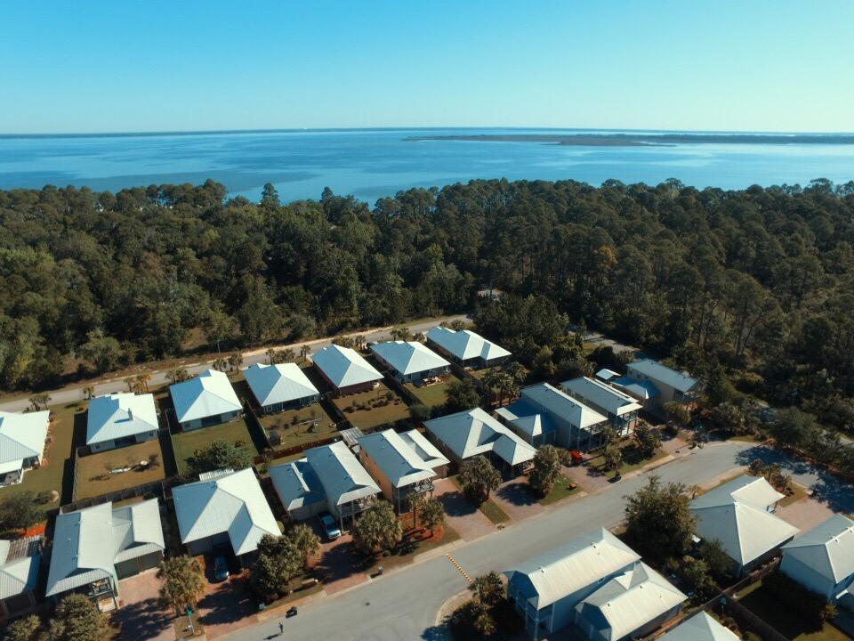 EAGLE BAY - Residential