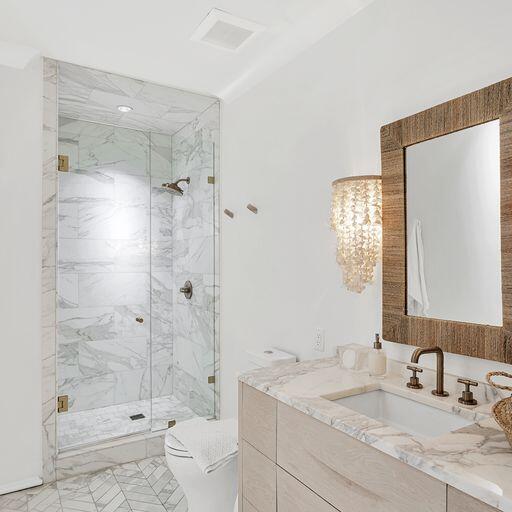 ALEXANDER AT PALM COURT - Residential