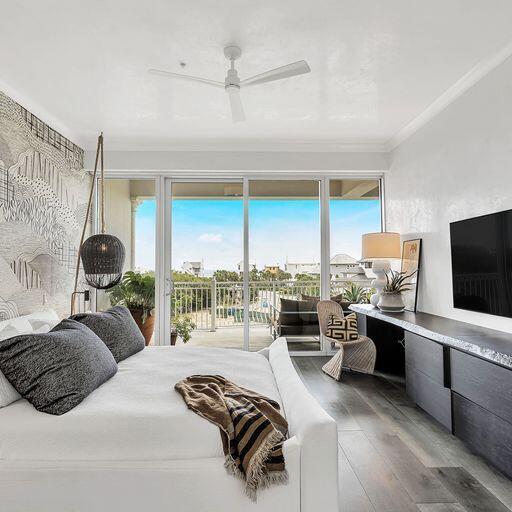 ALEXANDER AT PALM COURT - Residential
