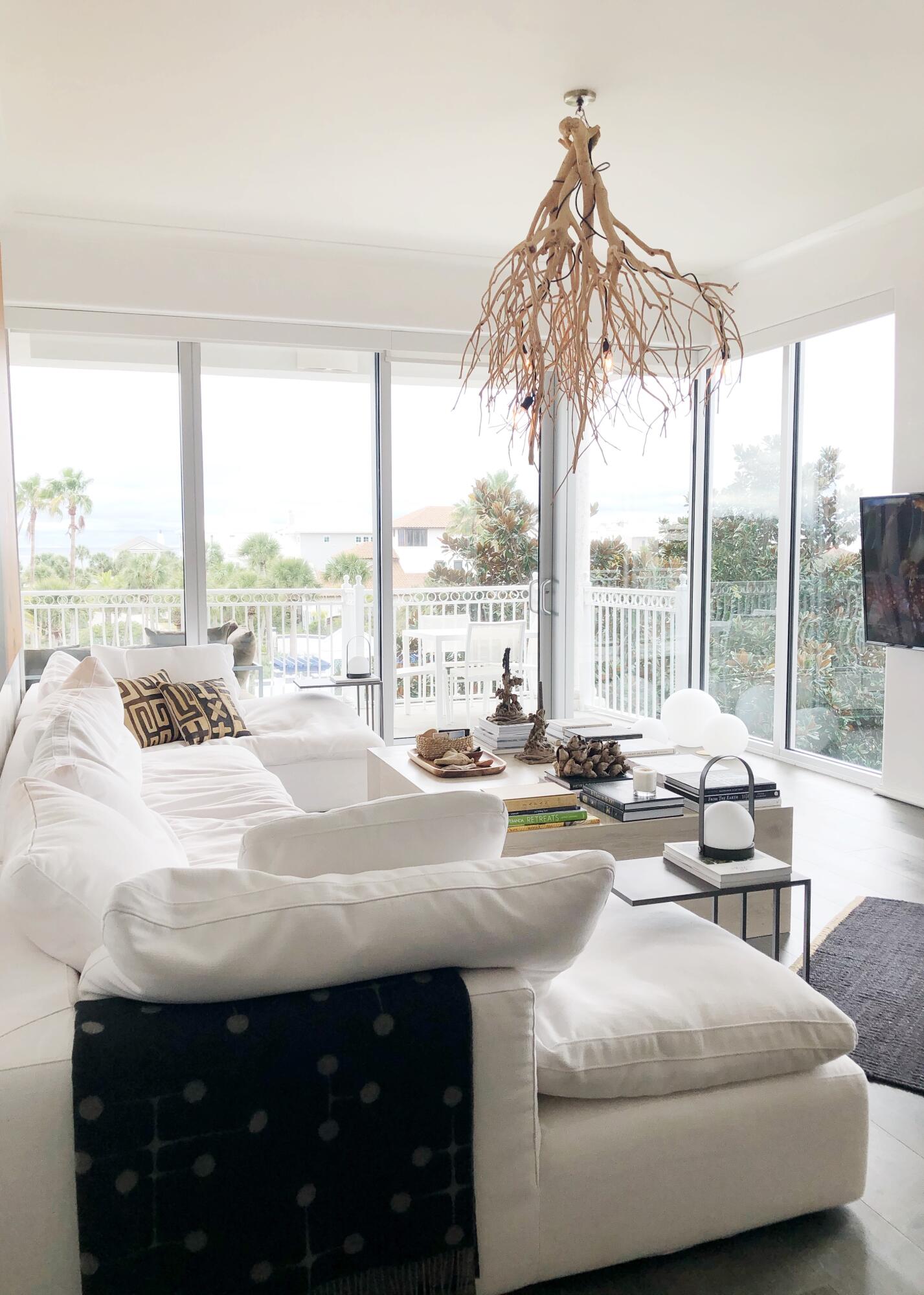 ALEXANDER AT PALM COURT - Residential