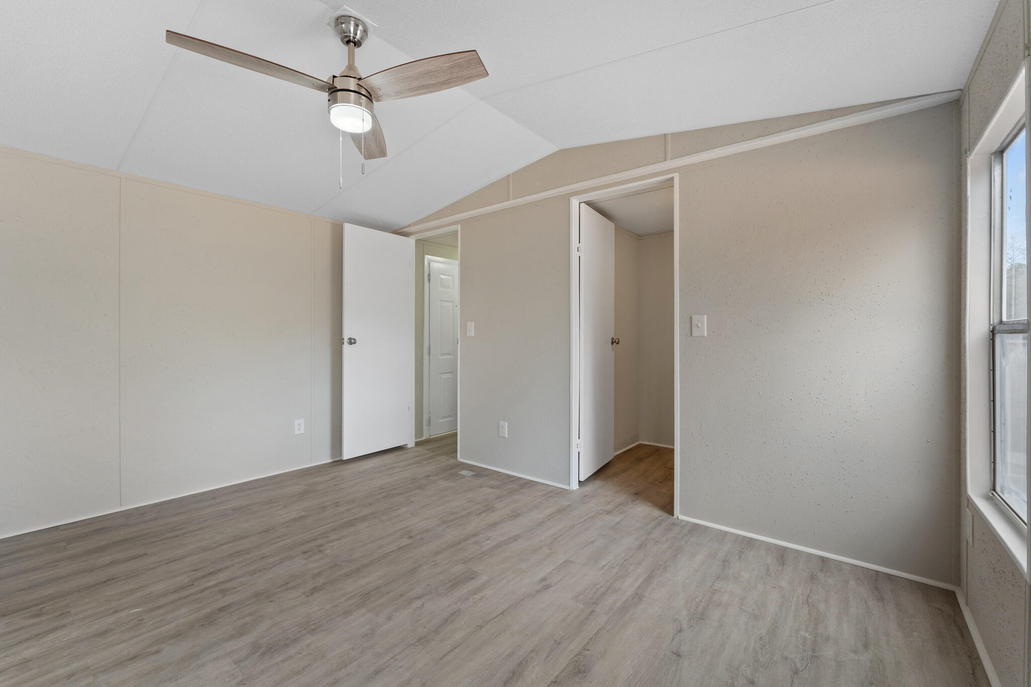 OAKWOOD HILLS UNIT 3 - Residential