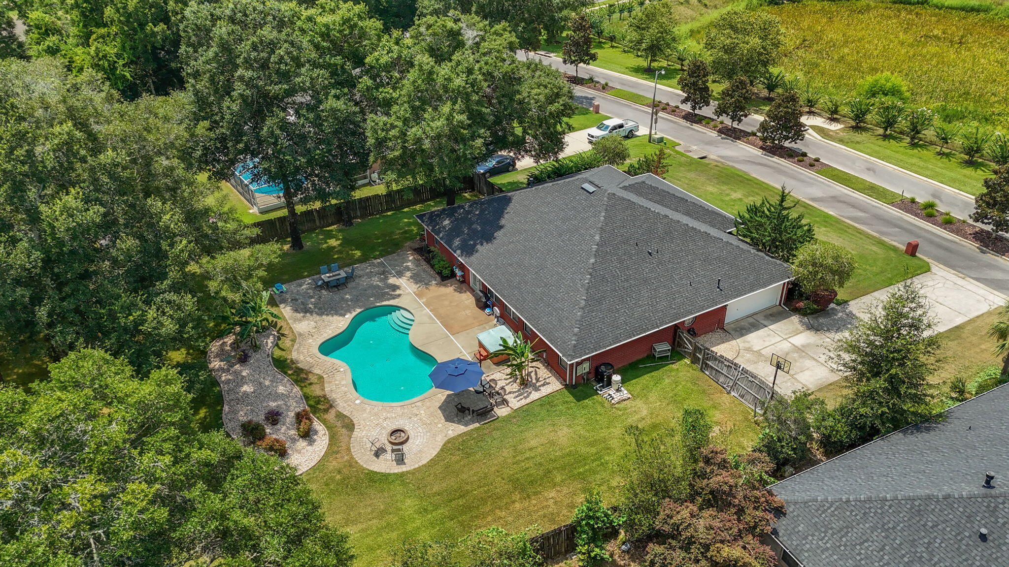 GARDENBROOK - Residential