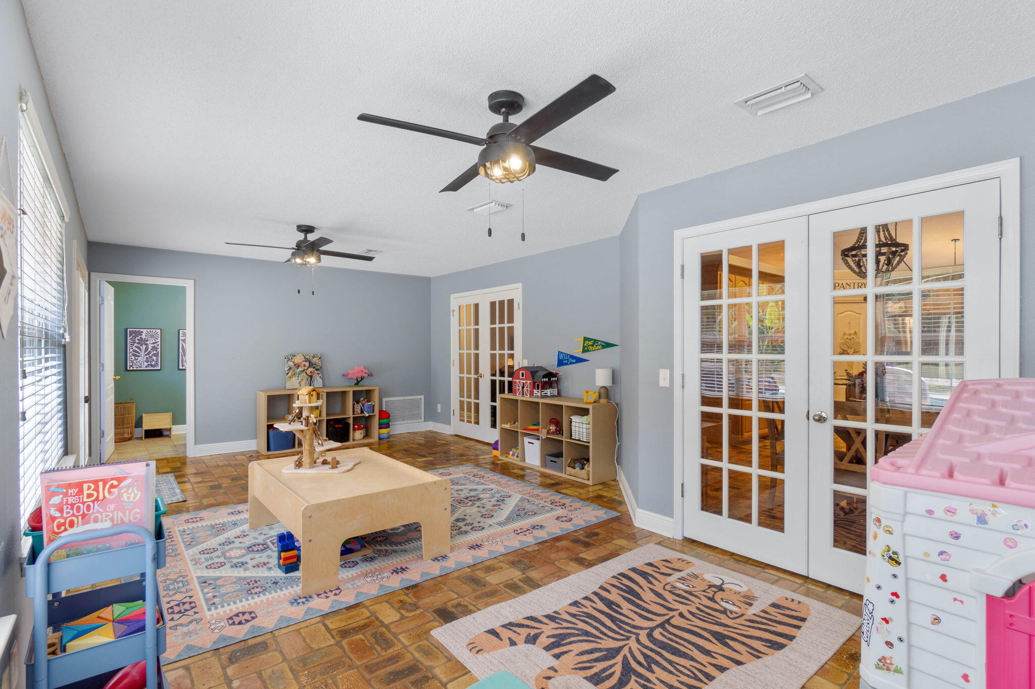 GARDENBROOK - Residential