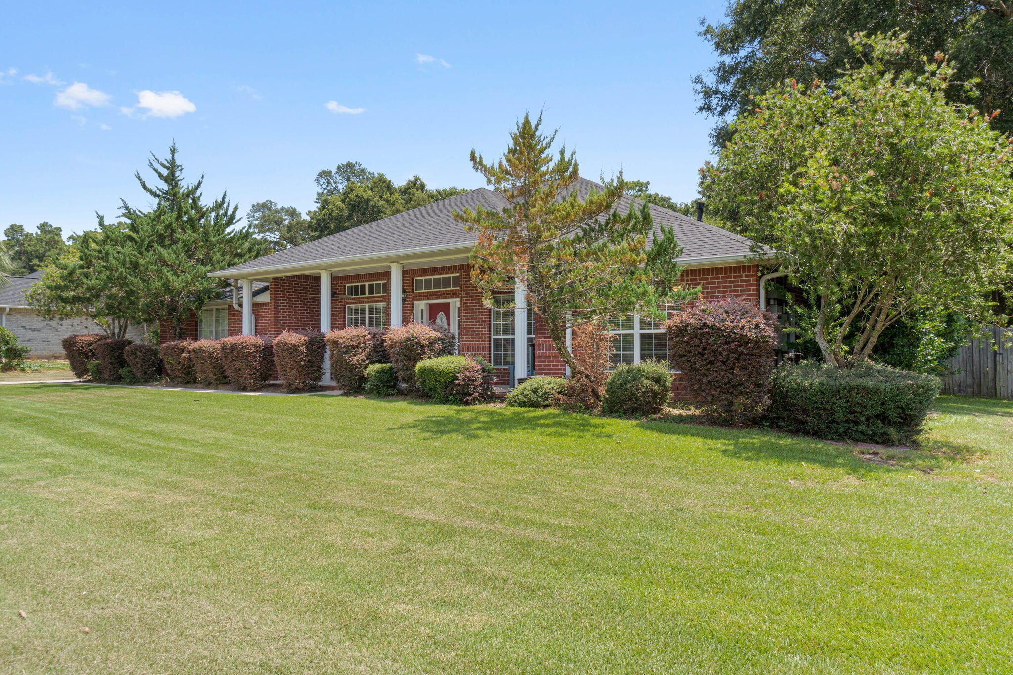 GARDENBROOK - Residential