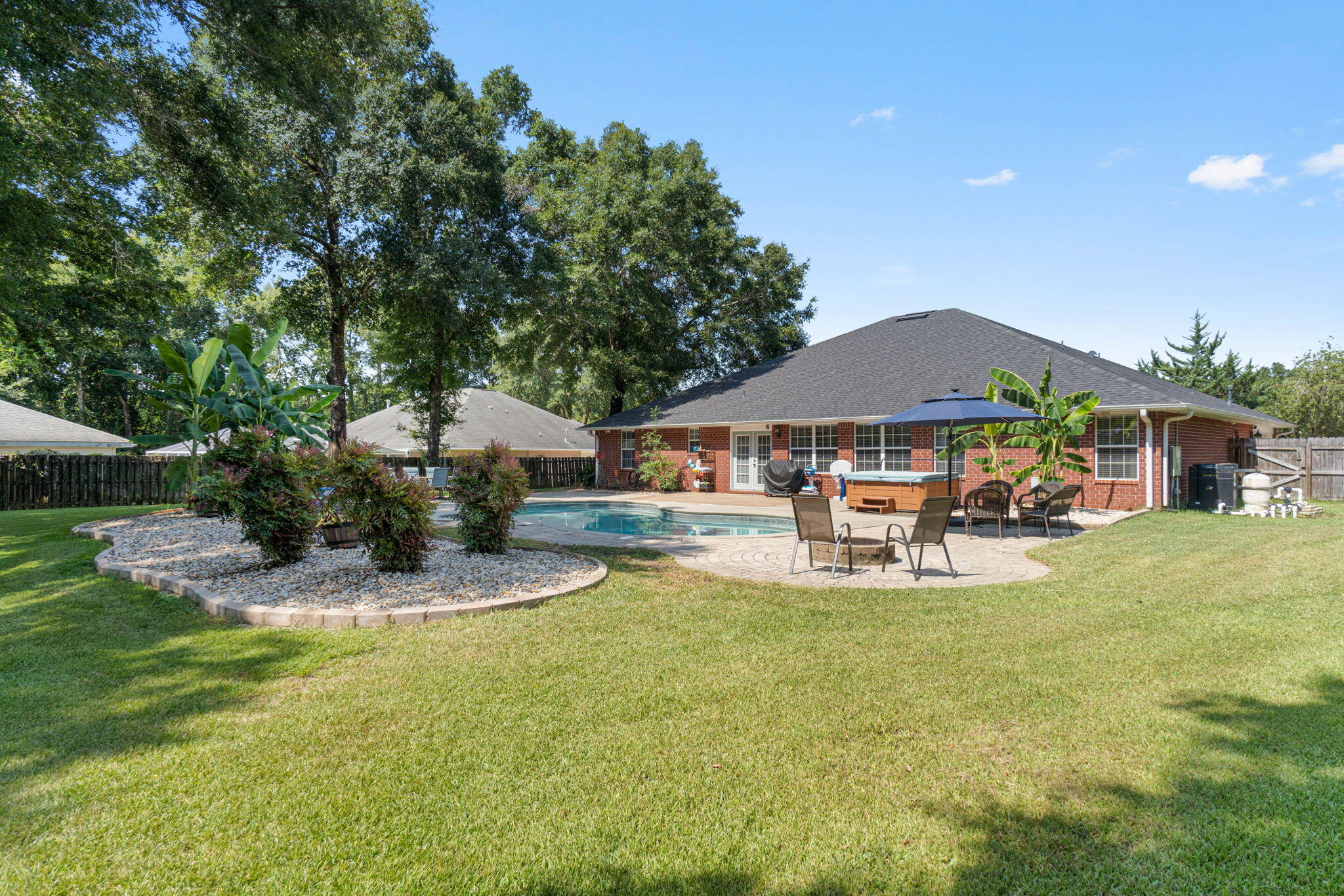 GARDENBROOK - Residential