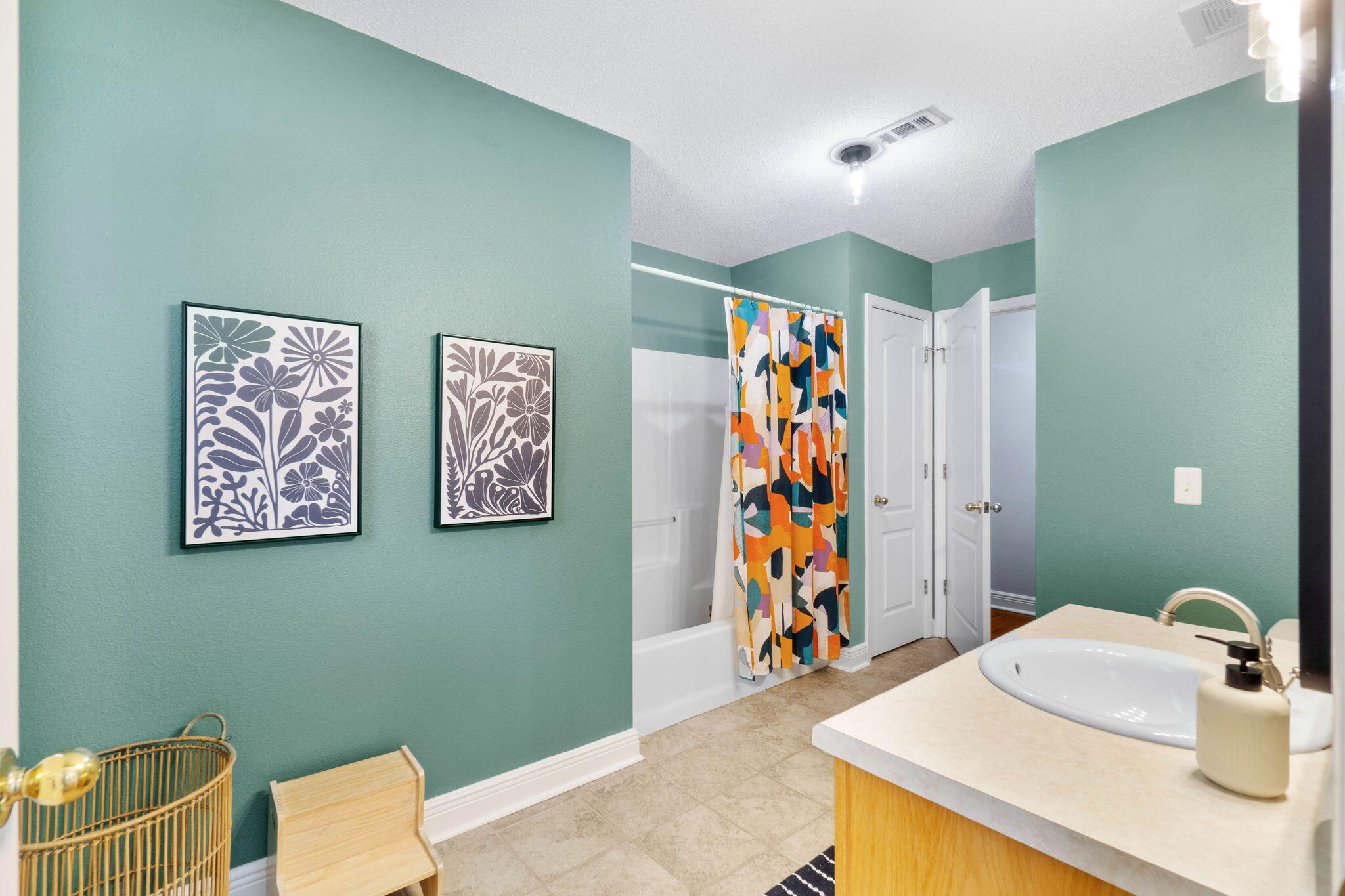 GARDENBROOK - Residential