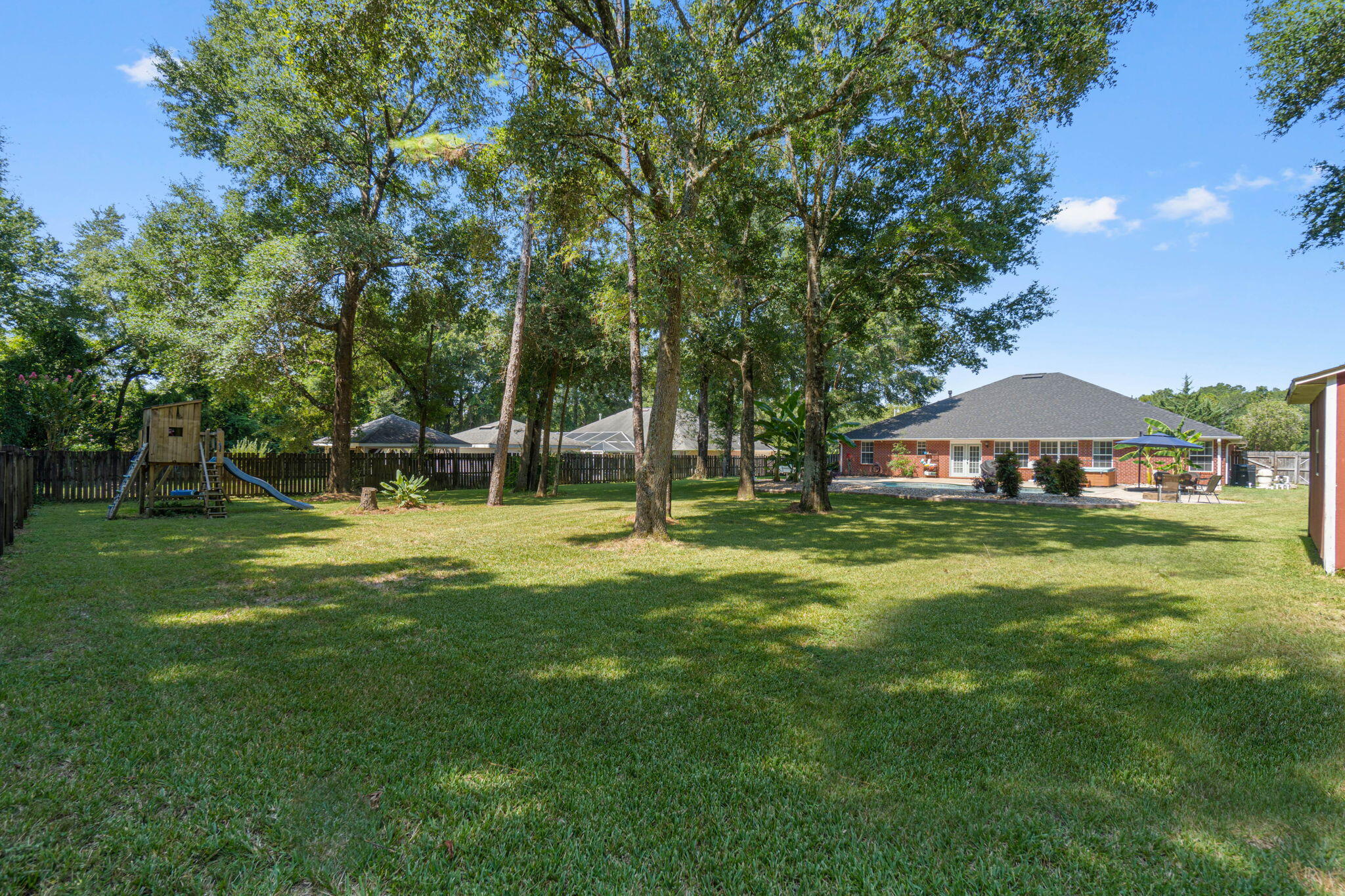 GARDENBROOK - Residential