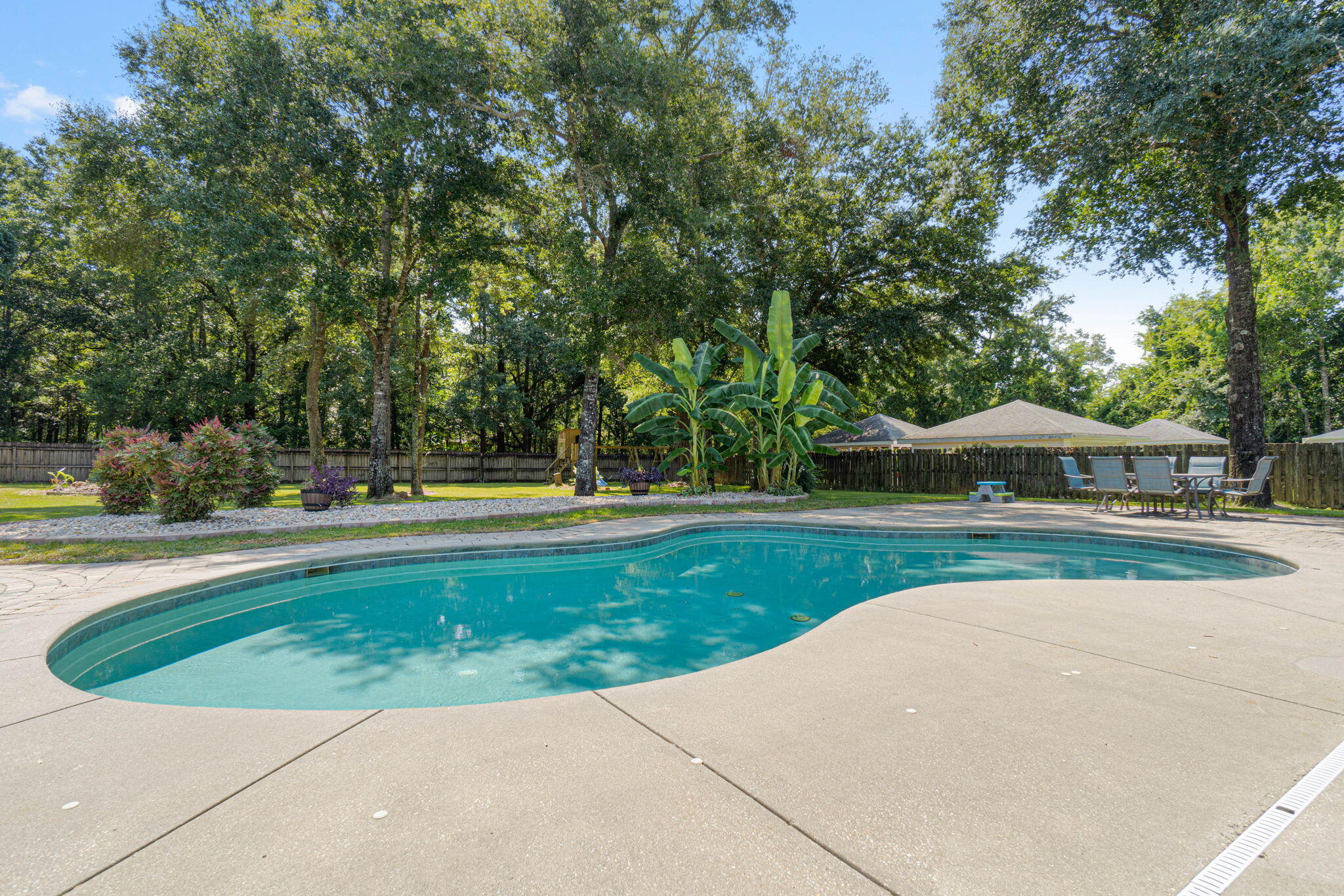 GARDENBROOK - Residential