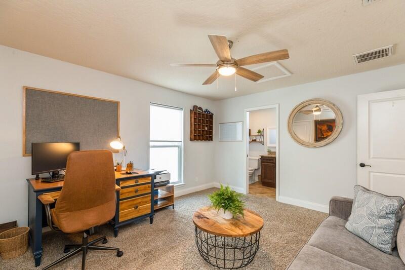 VALPARAISO - Residential