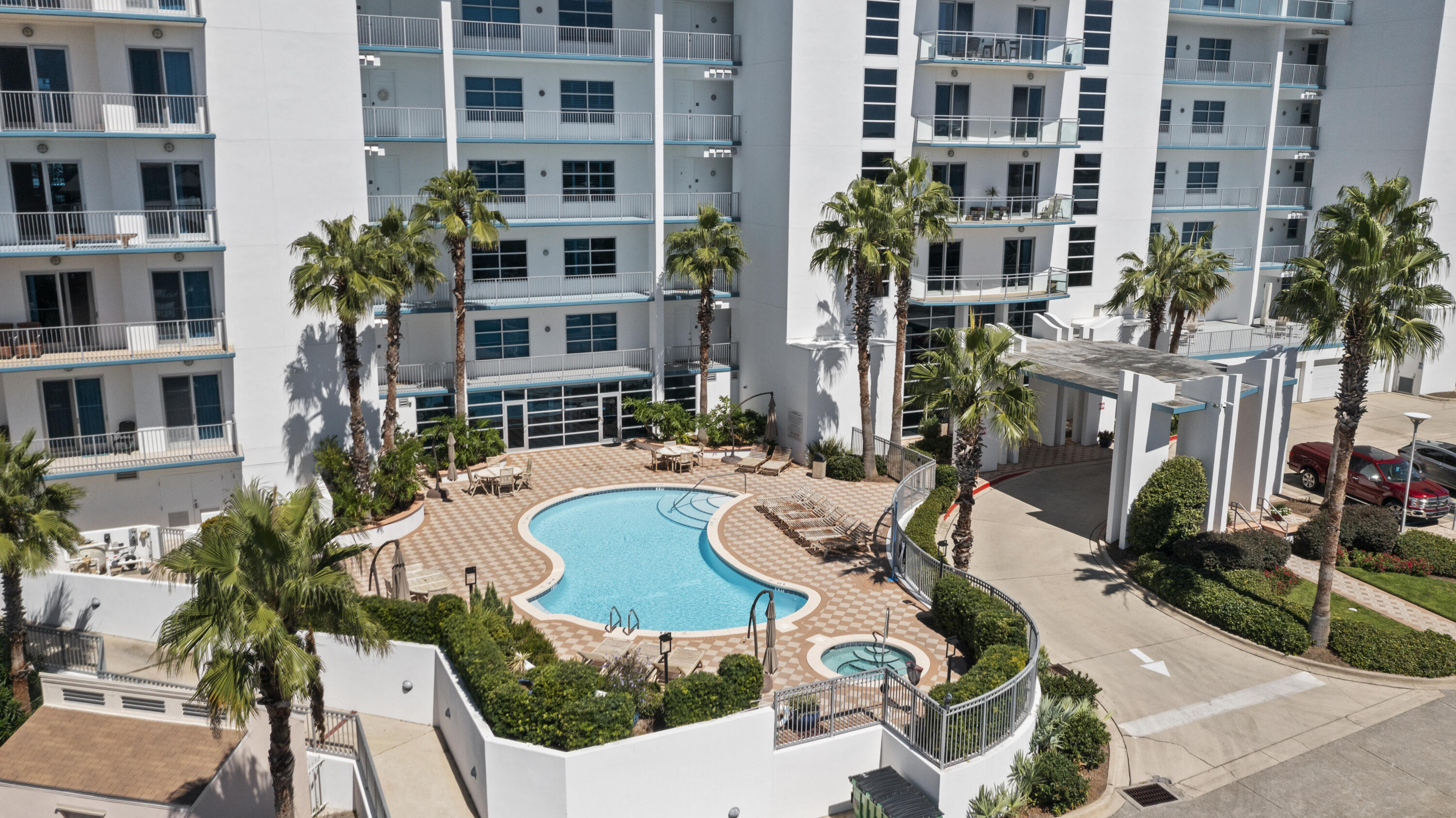 HARBOR LIGHTS - Residential