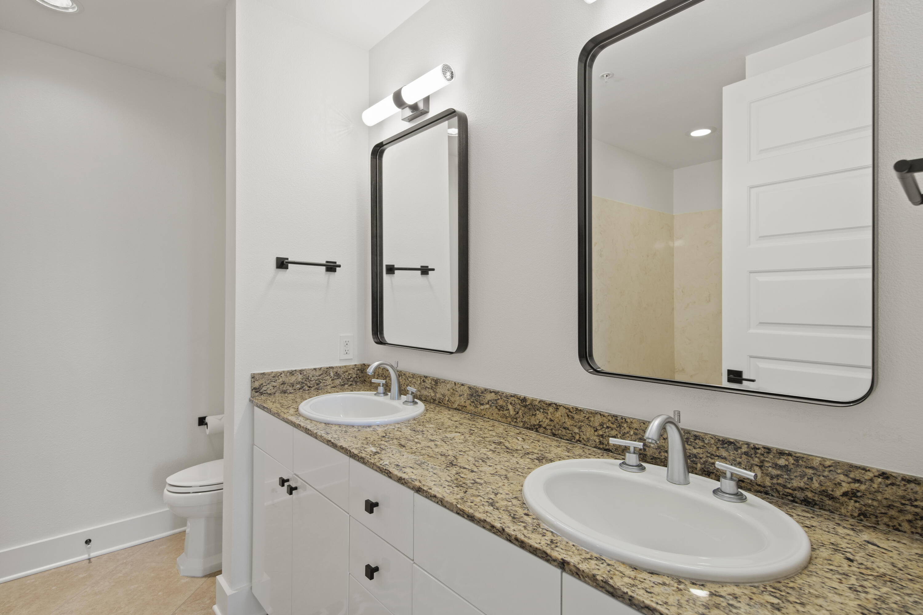 HARBOR LIGHTS - Residential