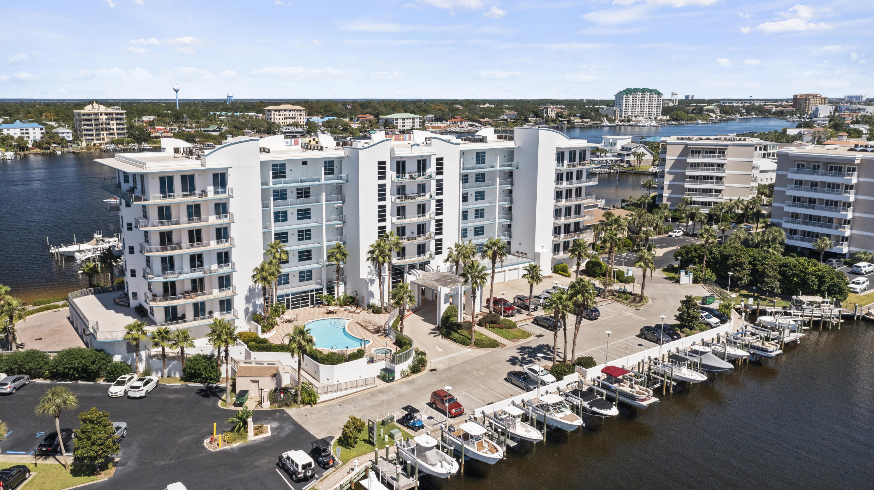 HARBOR LIGHTS - Residential